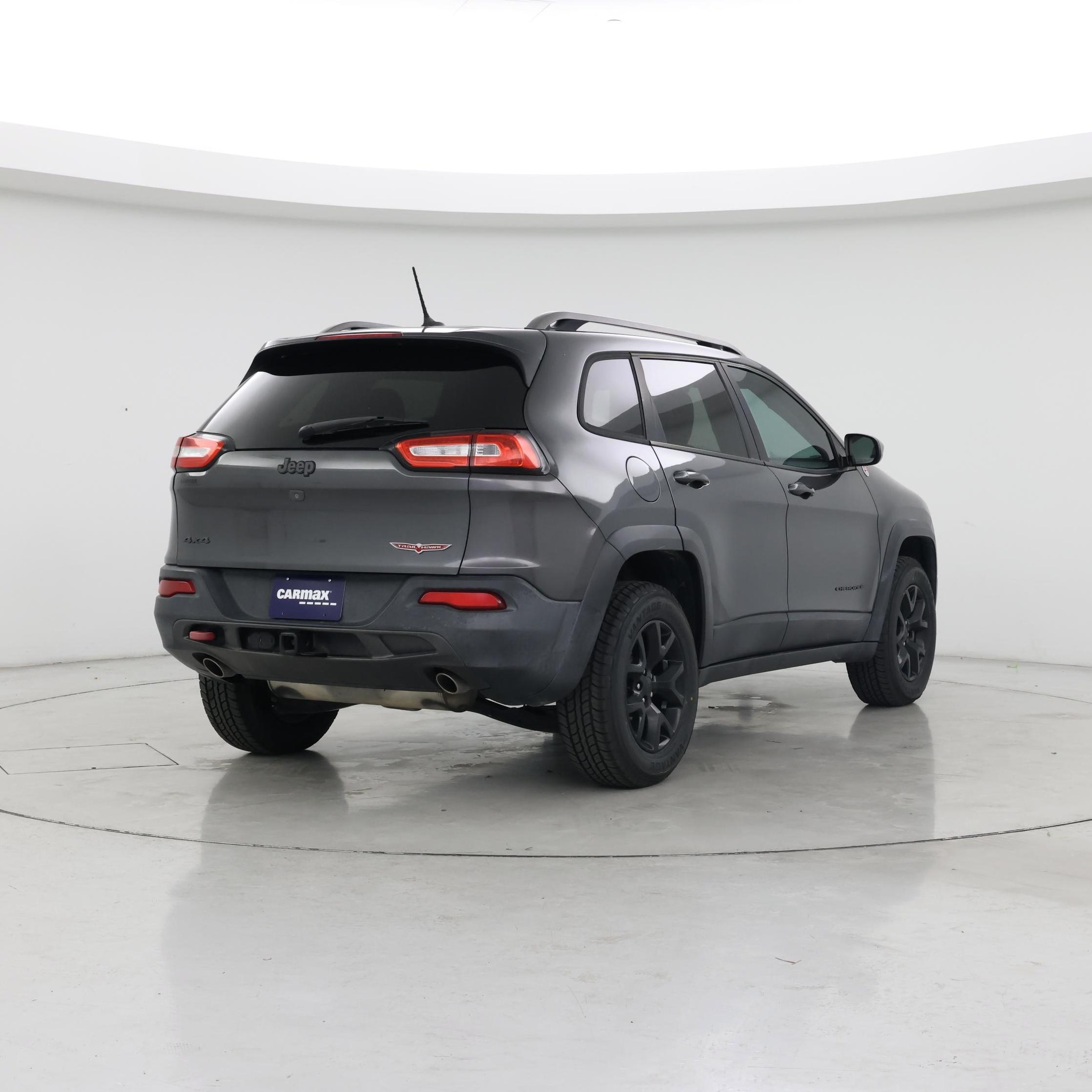 Thumbnail: 2015 Jeep Cherokee - 8
