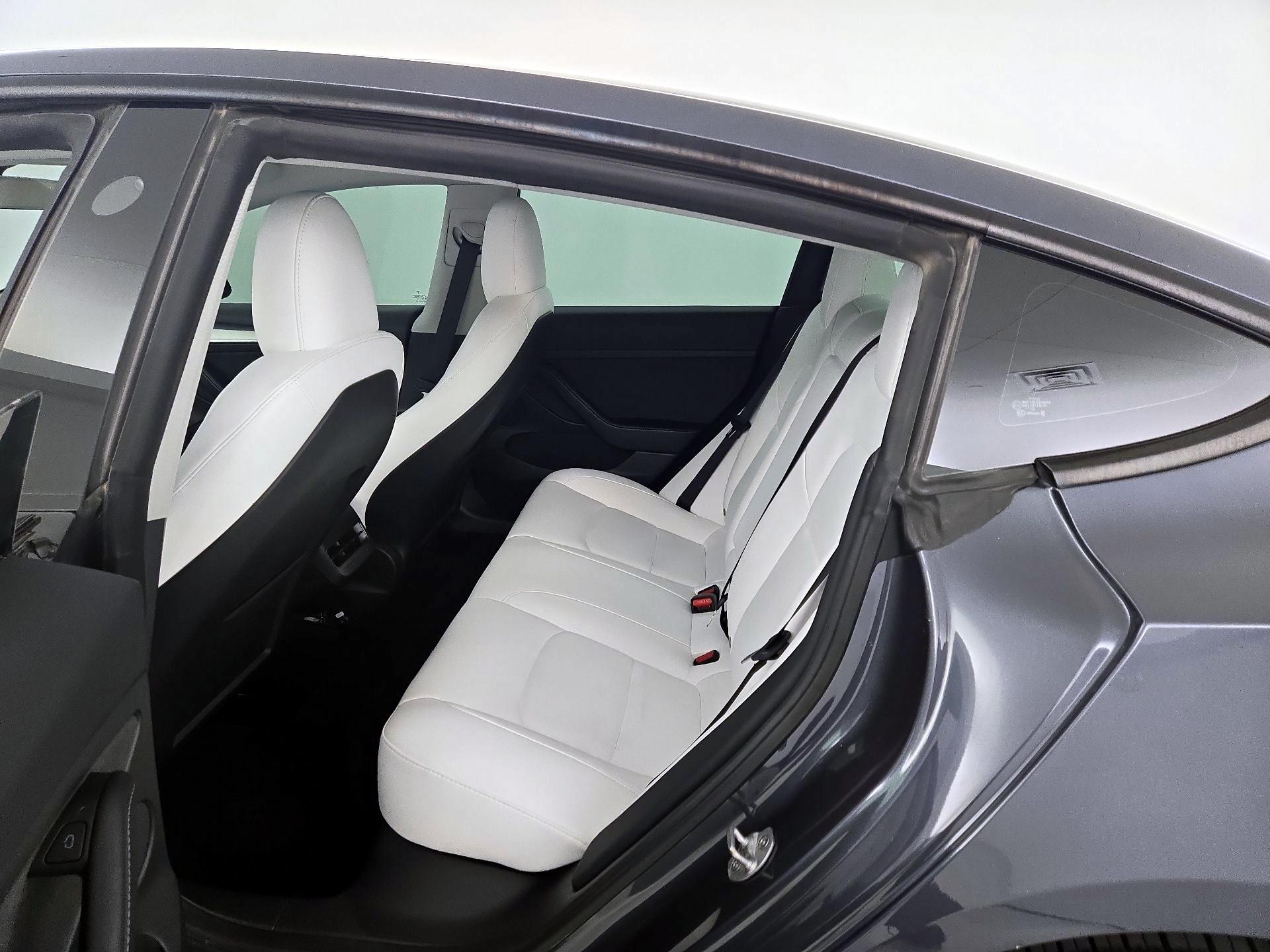 Thumbnail: 2023 Tesla Model 3 - 20