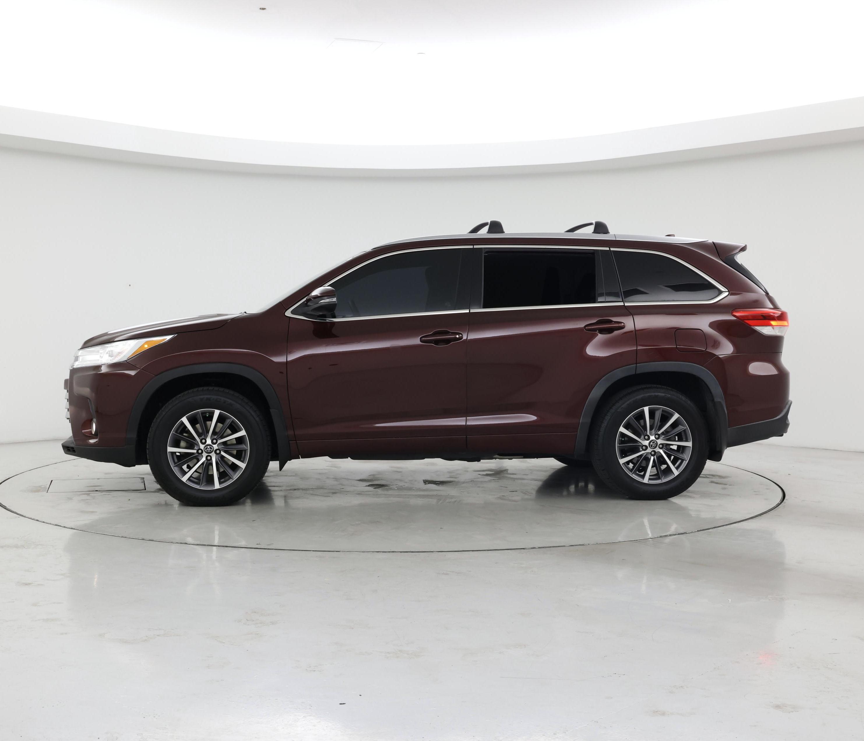 Thumbnail: 2018 Toyota Highlander - 3