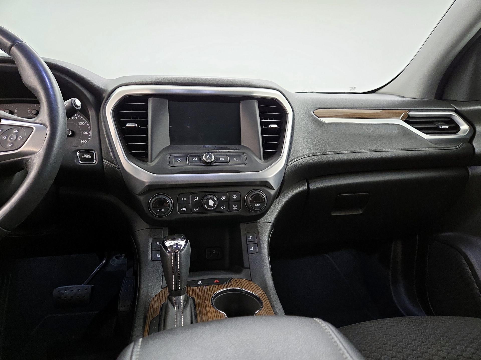 Thumbnail: 2017 GMC Acadia - 9