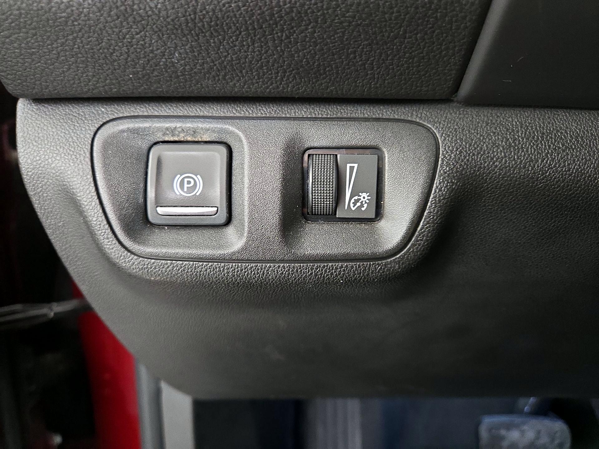 Thumbnail: 2017 GMC Acadia - 13