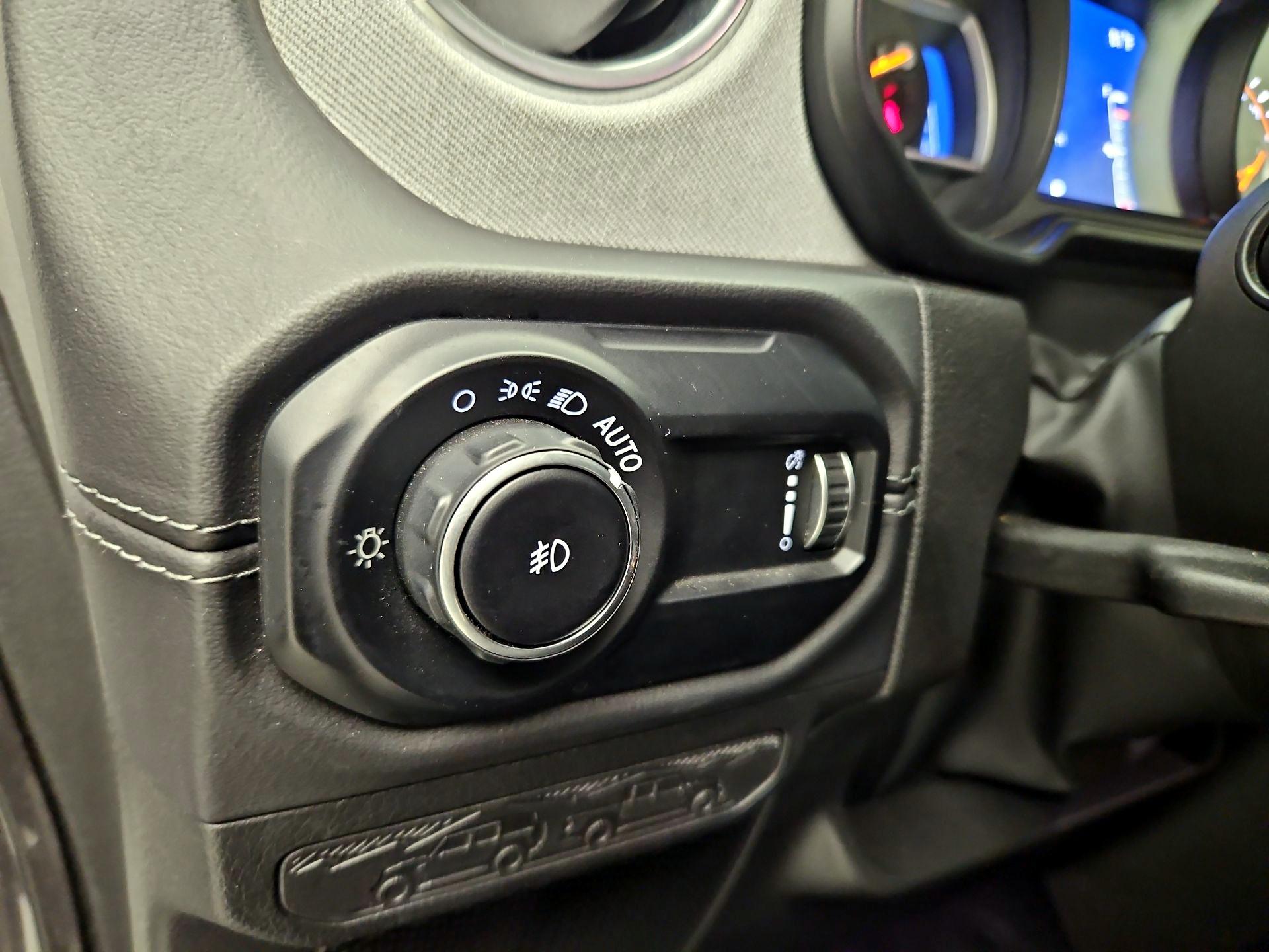 Thumbnail: 2025 Jeep Wrangler - 13