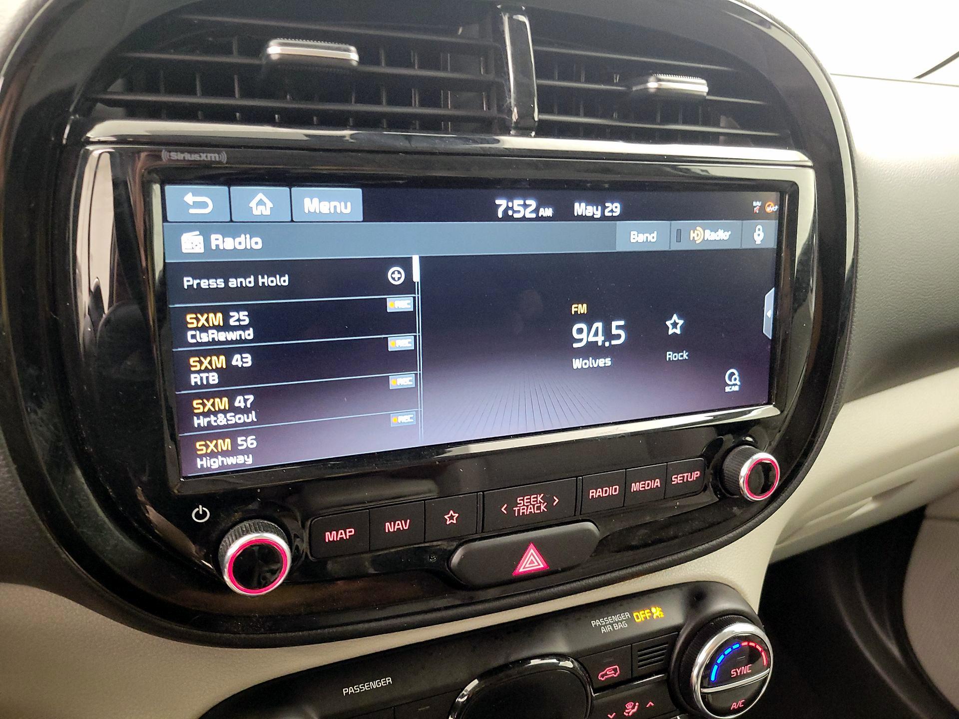 Thumbnail: 2021 Kia Soul - 16