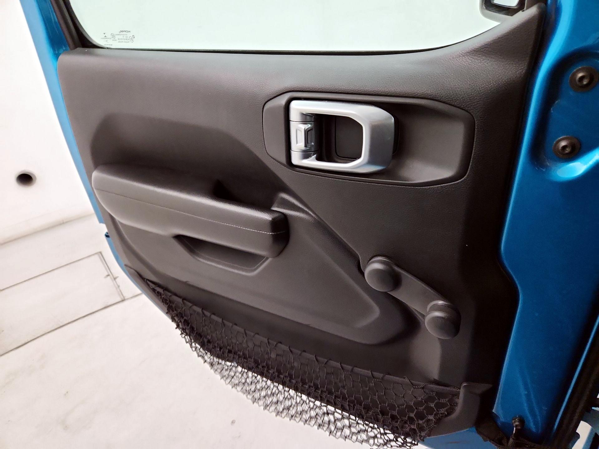 Thumbnail: 2020 Jeep Wrangler - 12