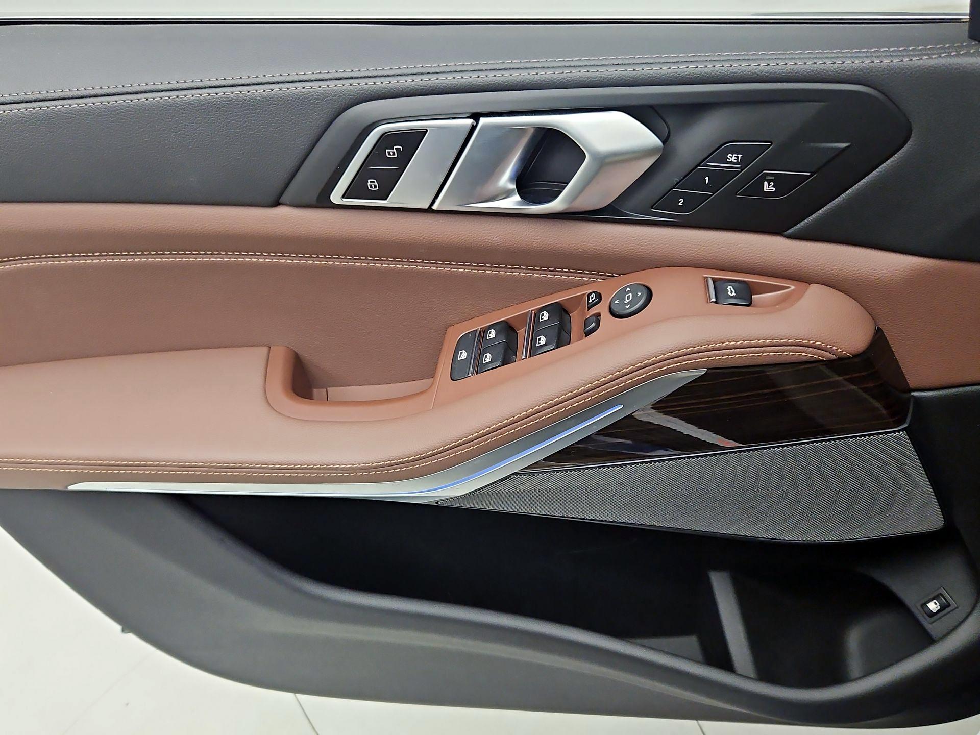 Thumbnail: 2021 BMW X5 - 12