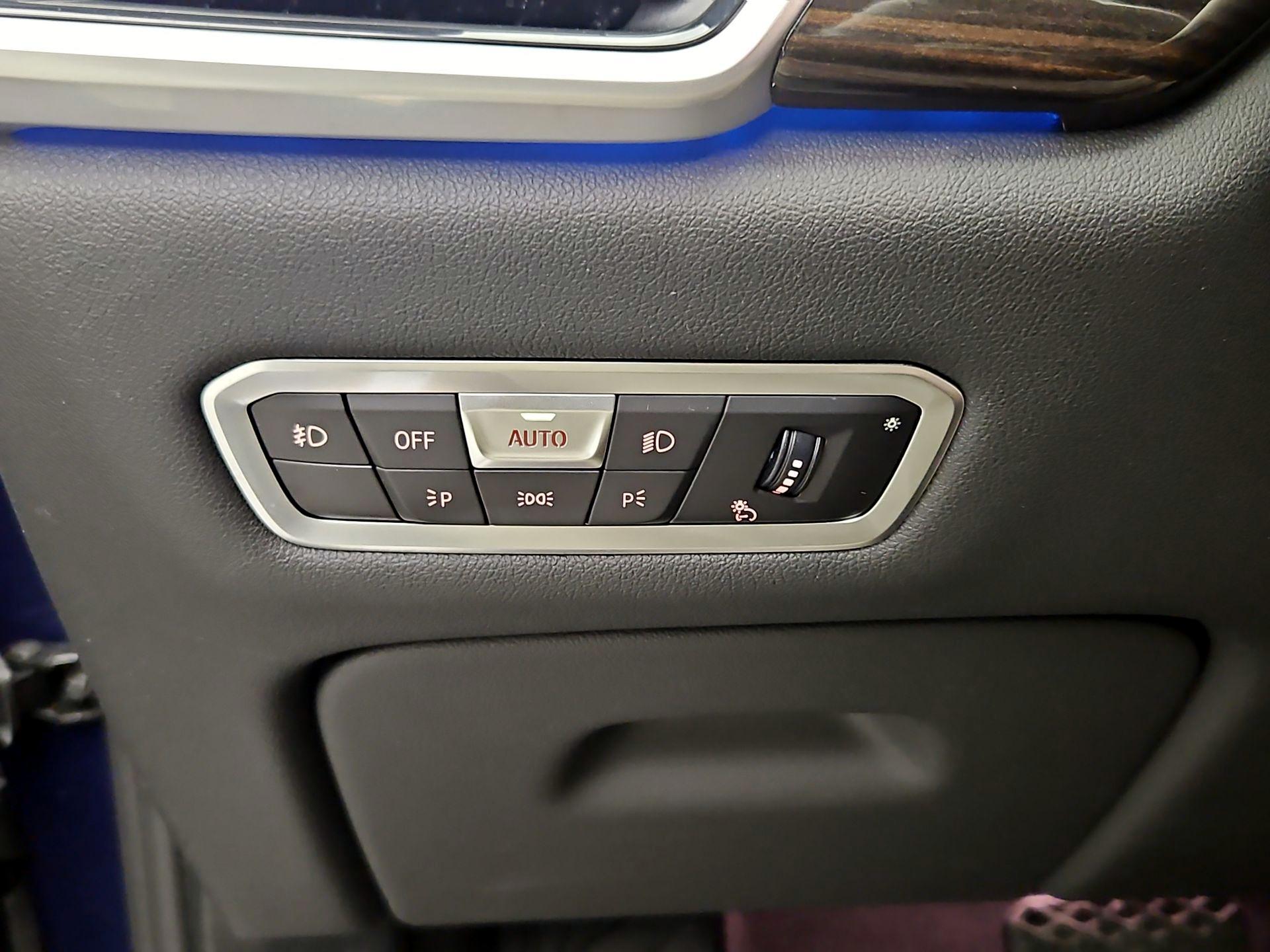 Thumbnail: 2021 BMW X5 - 13