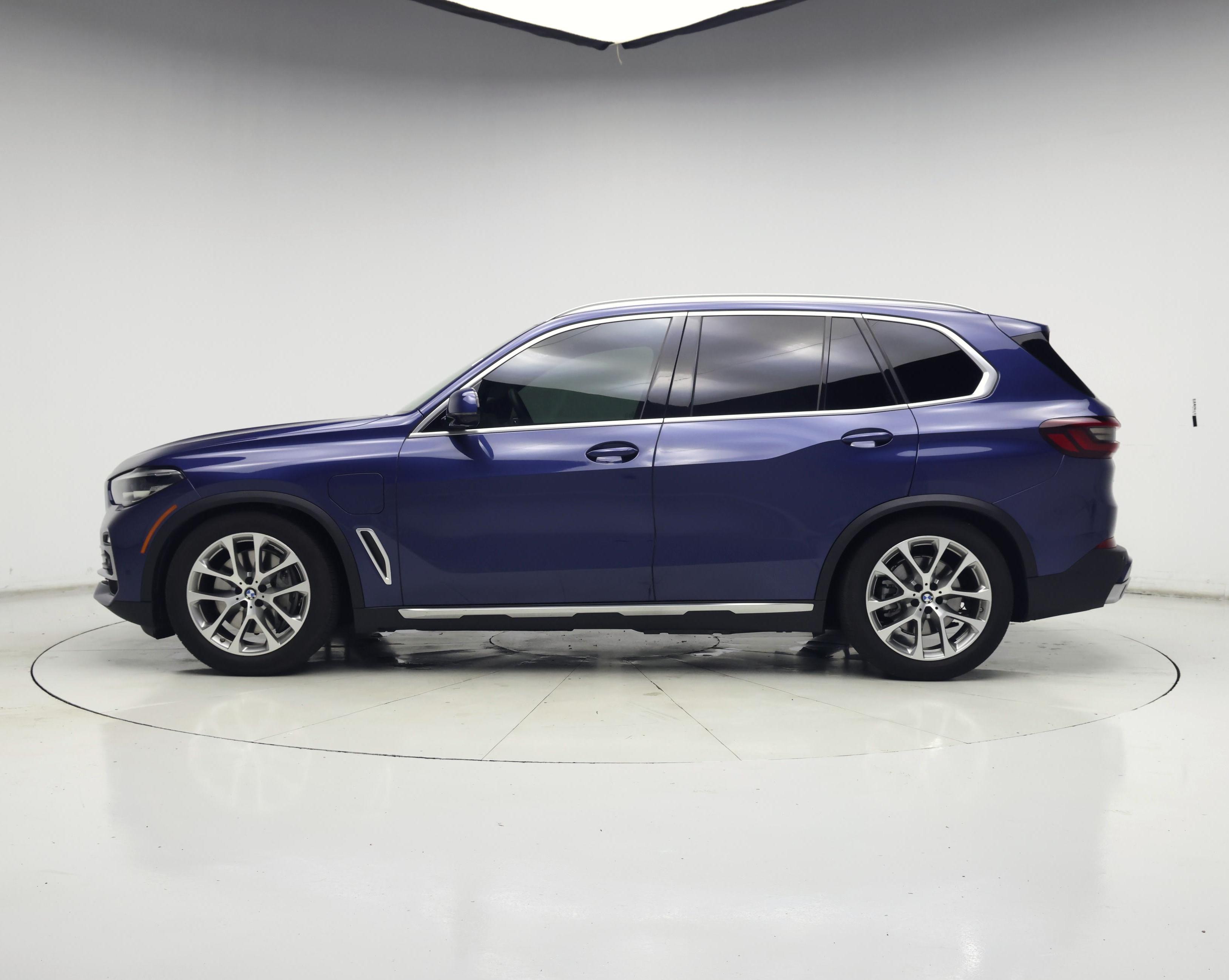 Thumbnail: 2021 BMW X5 - 3