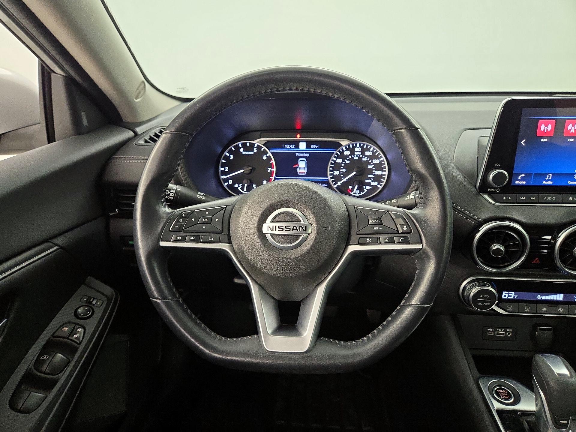 Thumbnail: 2021 Nissan Sentra - 10