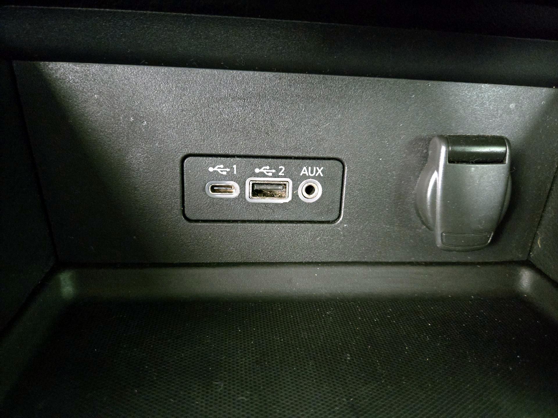 Thumbnail: 2021 Nissan Sentra - 18