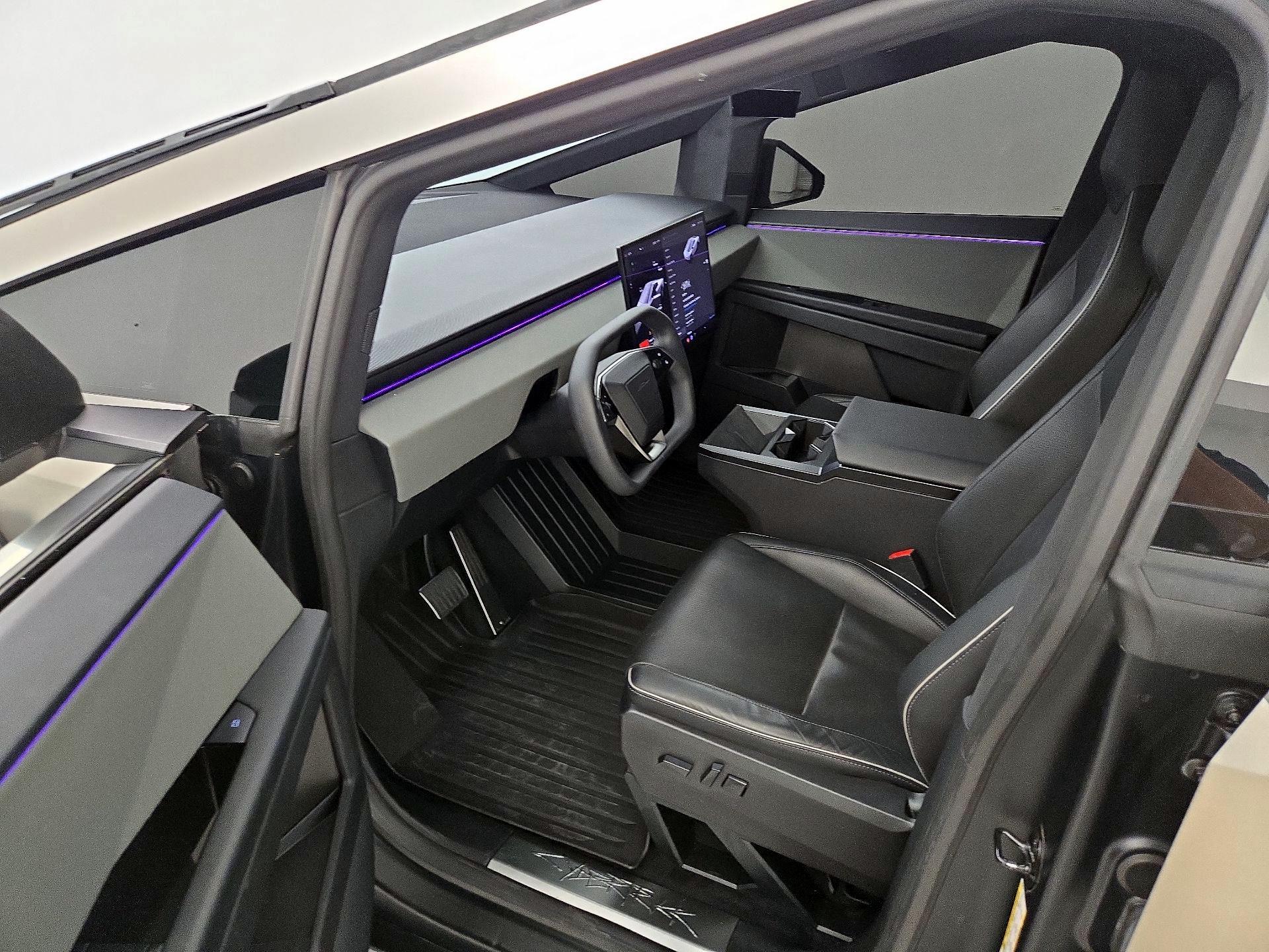 Thumbnail: 2024 Tesla Cybertruck - 11