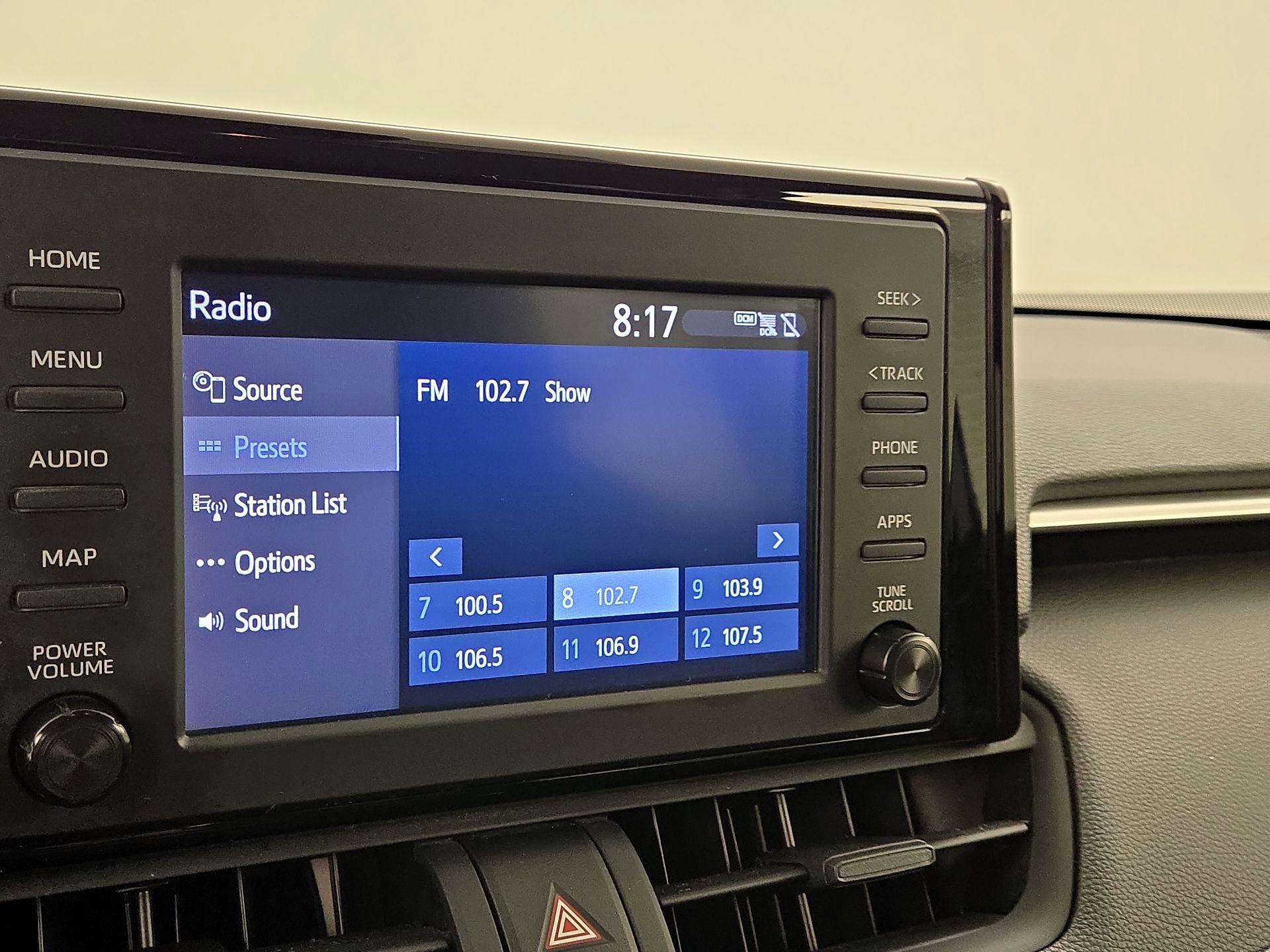 Thumbnail: 2019 Toyota RAV4 - 15
