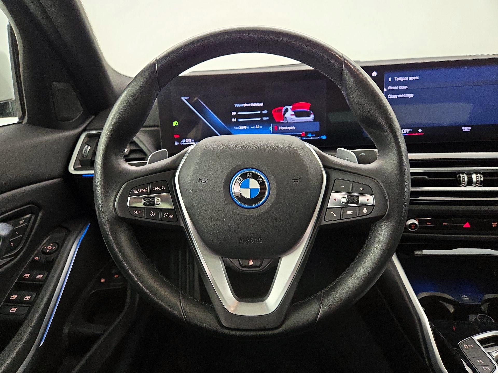 Thumbnail: 2023 BMW 3 Series - 10