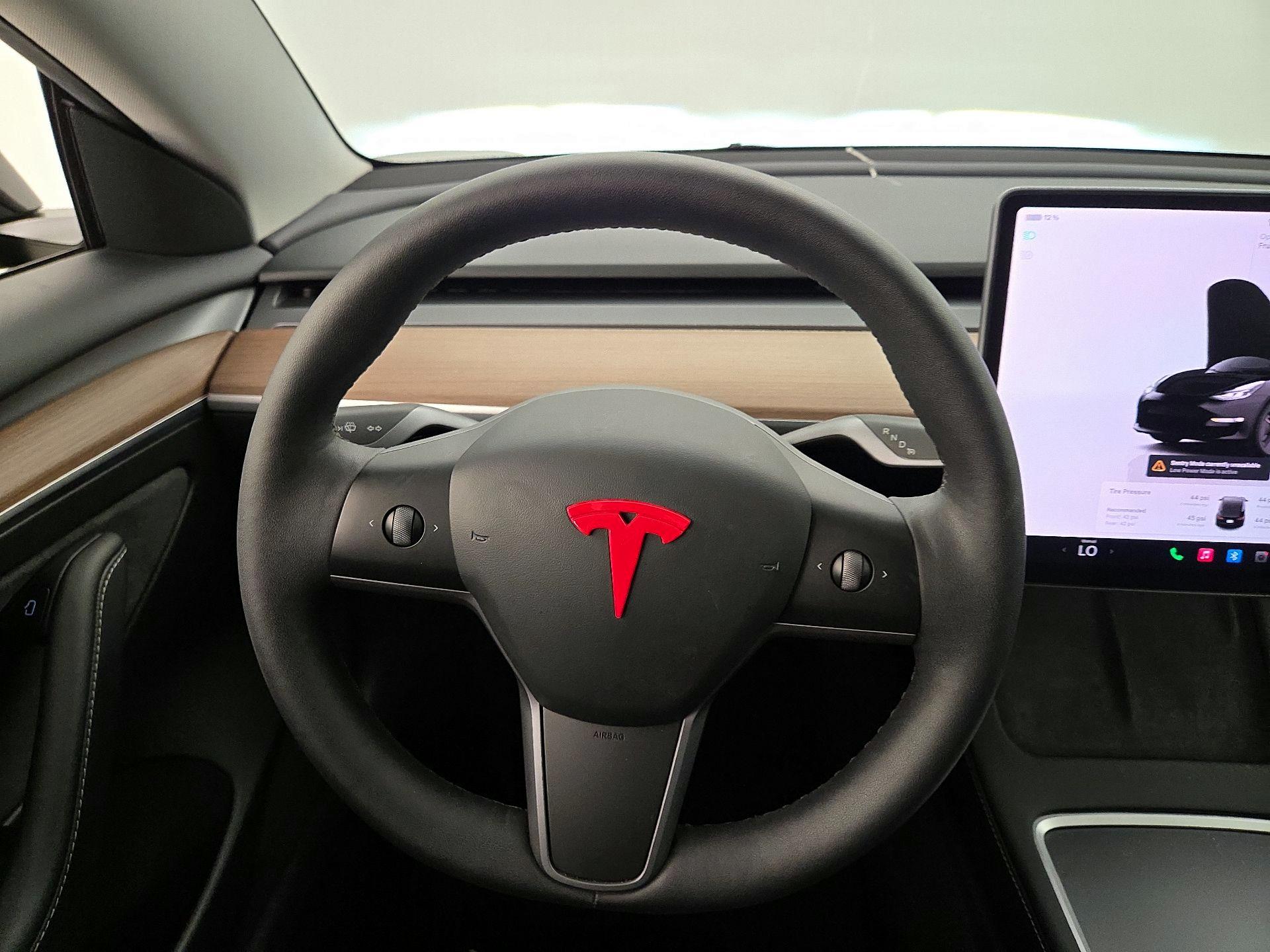Thumbnail: 2023 Tesla Model 3 - 10