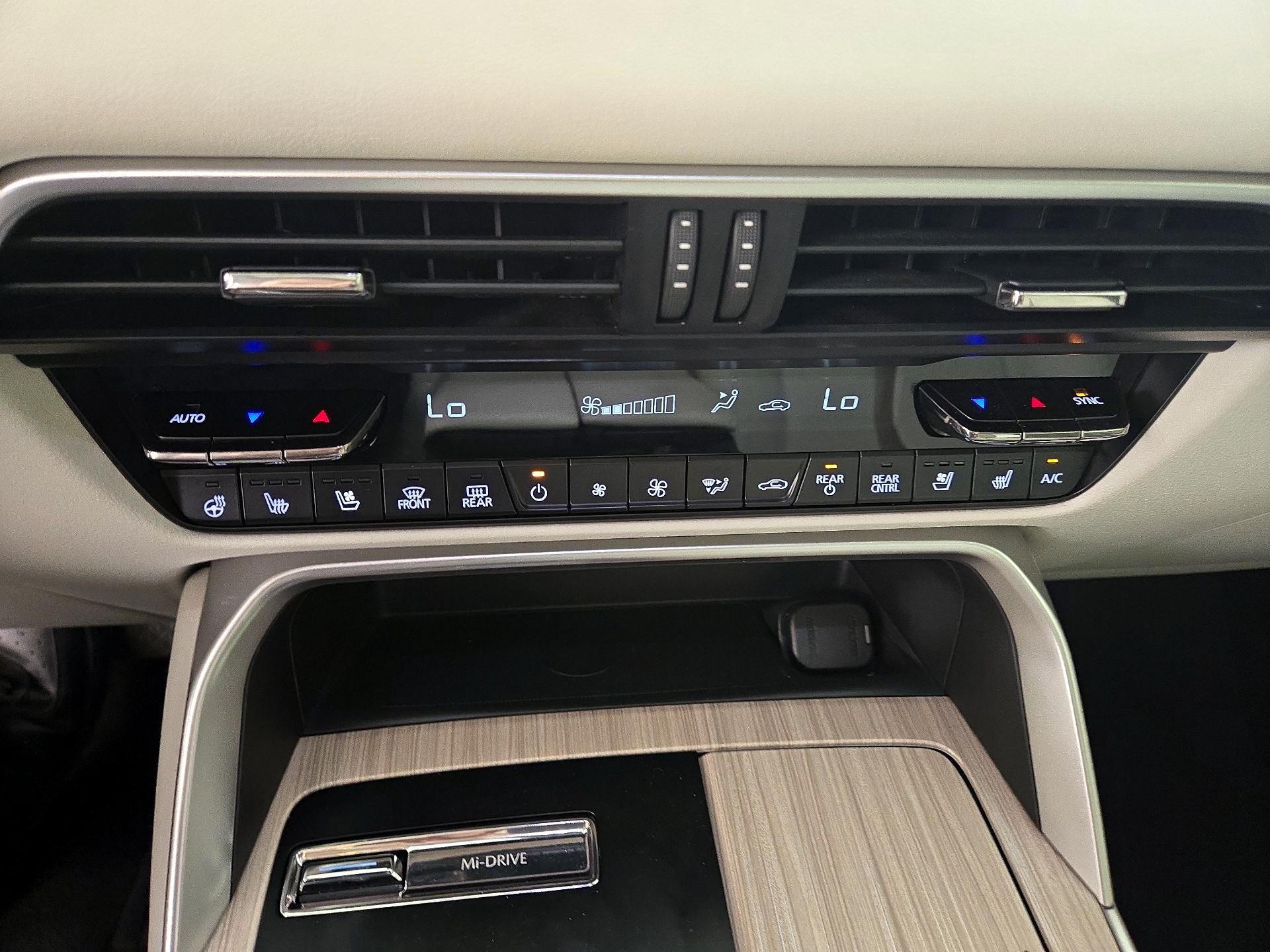 Thumbnail: 2024 Mazda CX-90 - 16