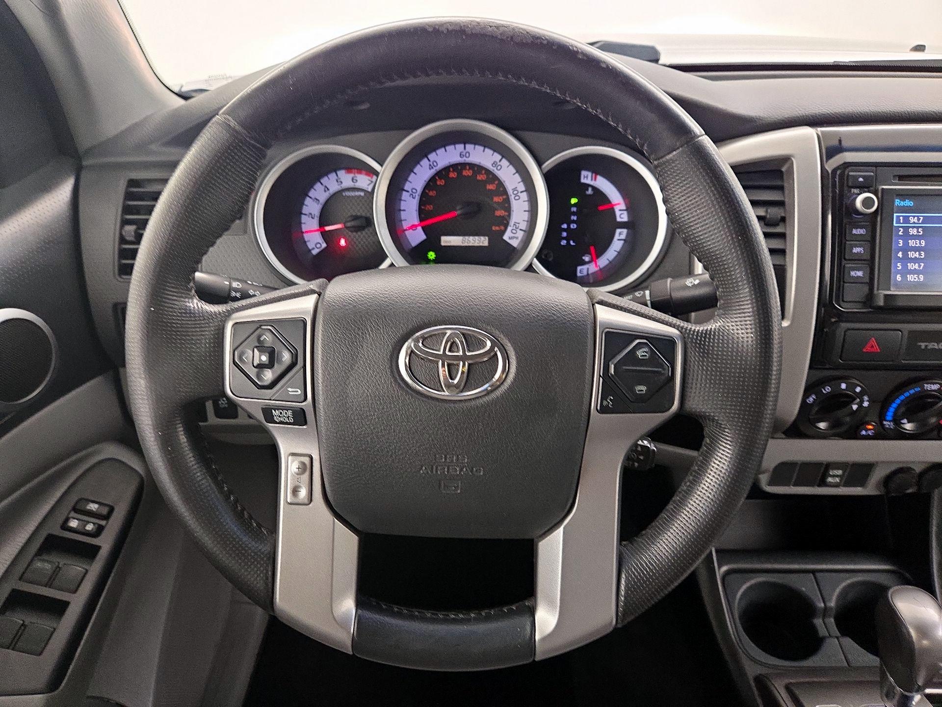 Thumbnail: 2015 Toyota Tacoma - 10