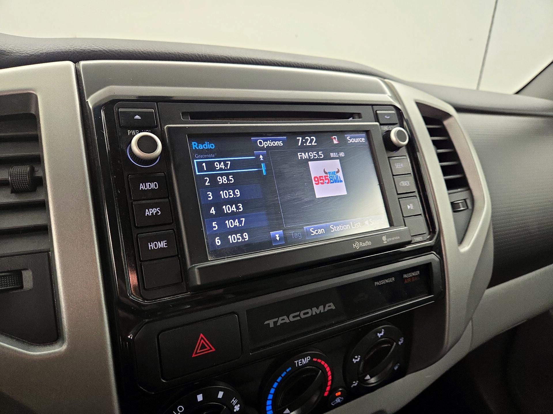 Thumbnail: 2015 Toyota Tacoma - 15