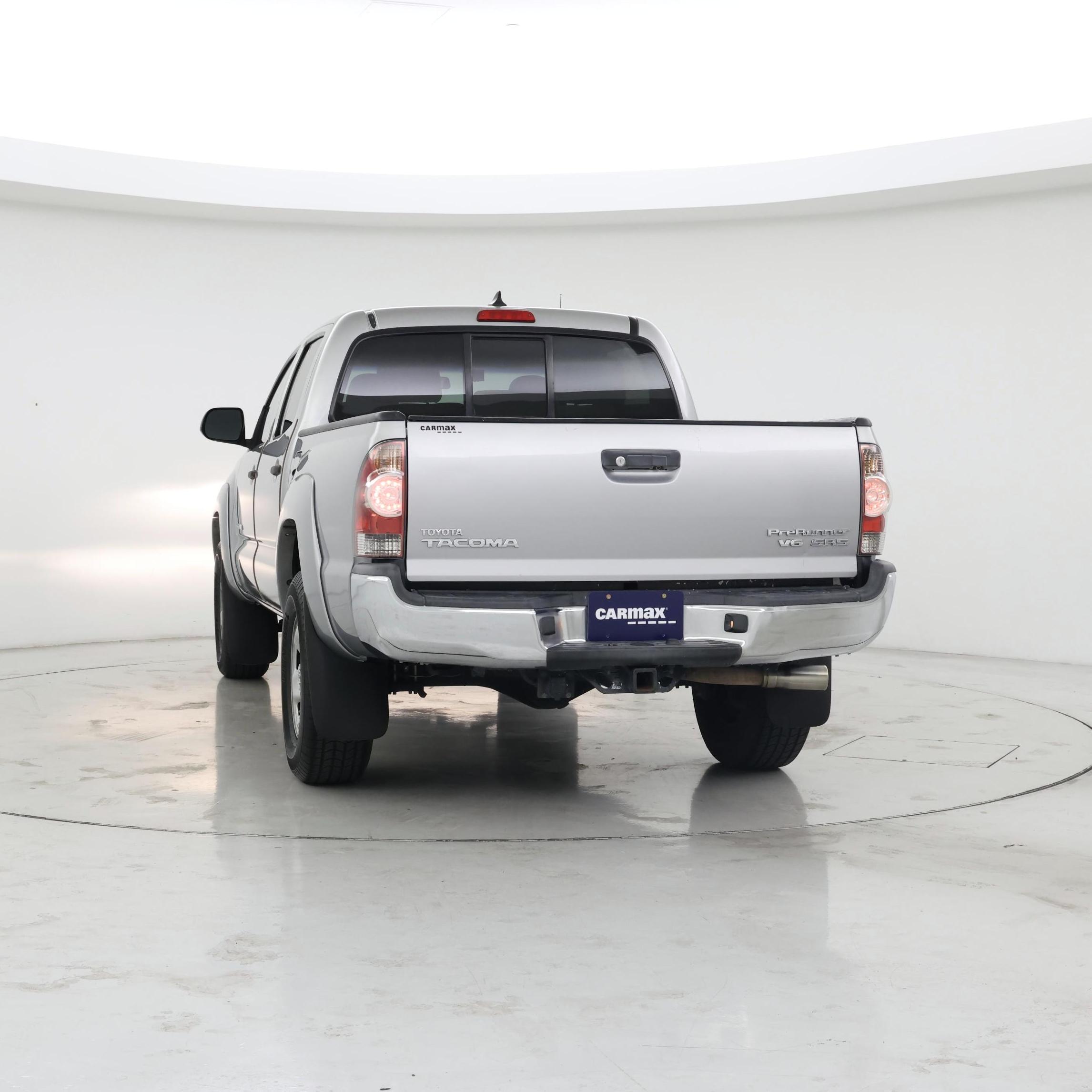 Thumbnail: 2015 Toyota Tacoma - 6