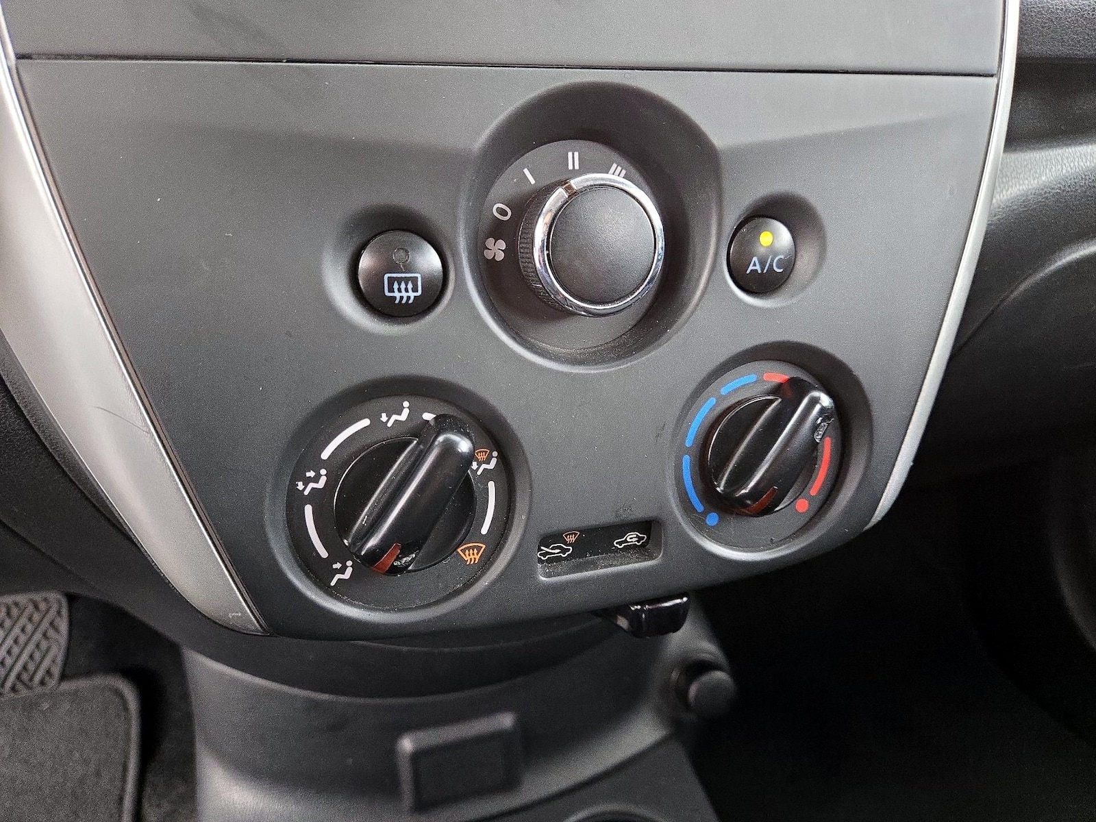 2018 Nissan Versa Note S - Photo 16