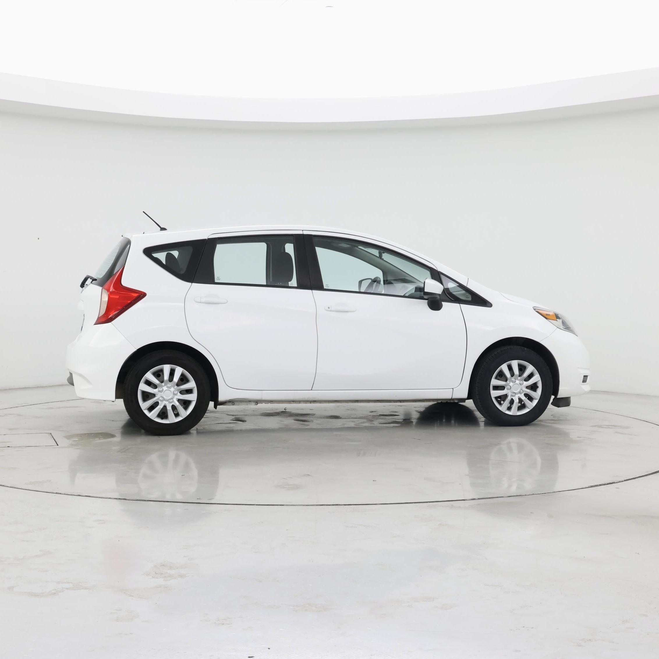 Thumbnail: 2018 Nissan Versa Note - 7