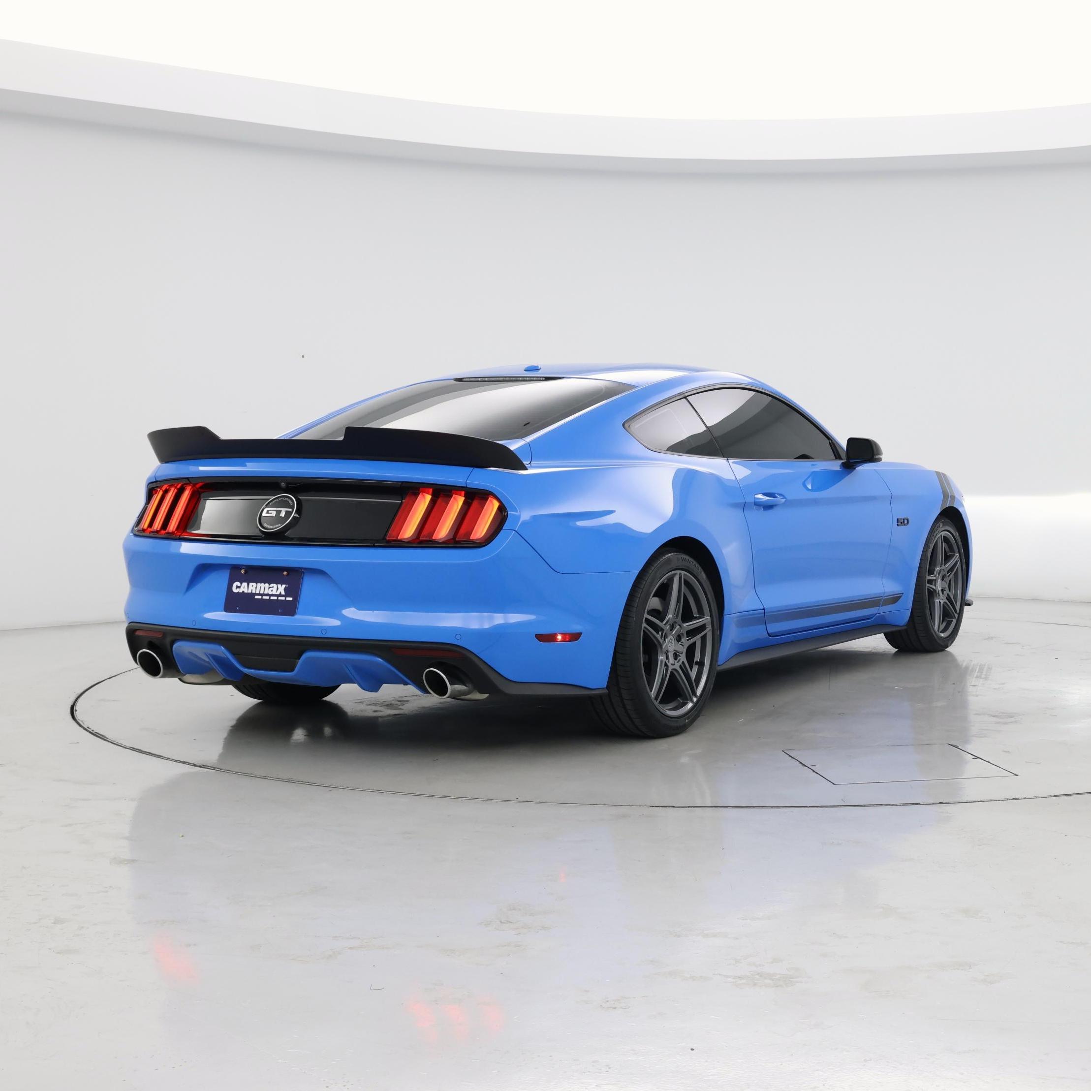 Thumbnail: 2017 Ford Mustang - 8