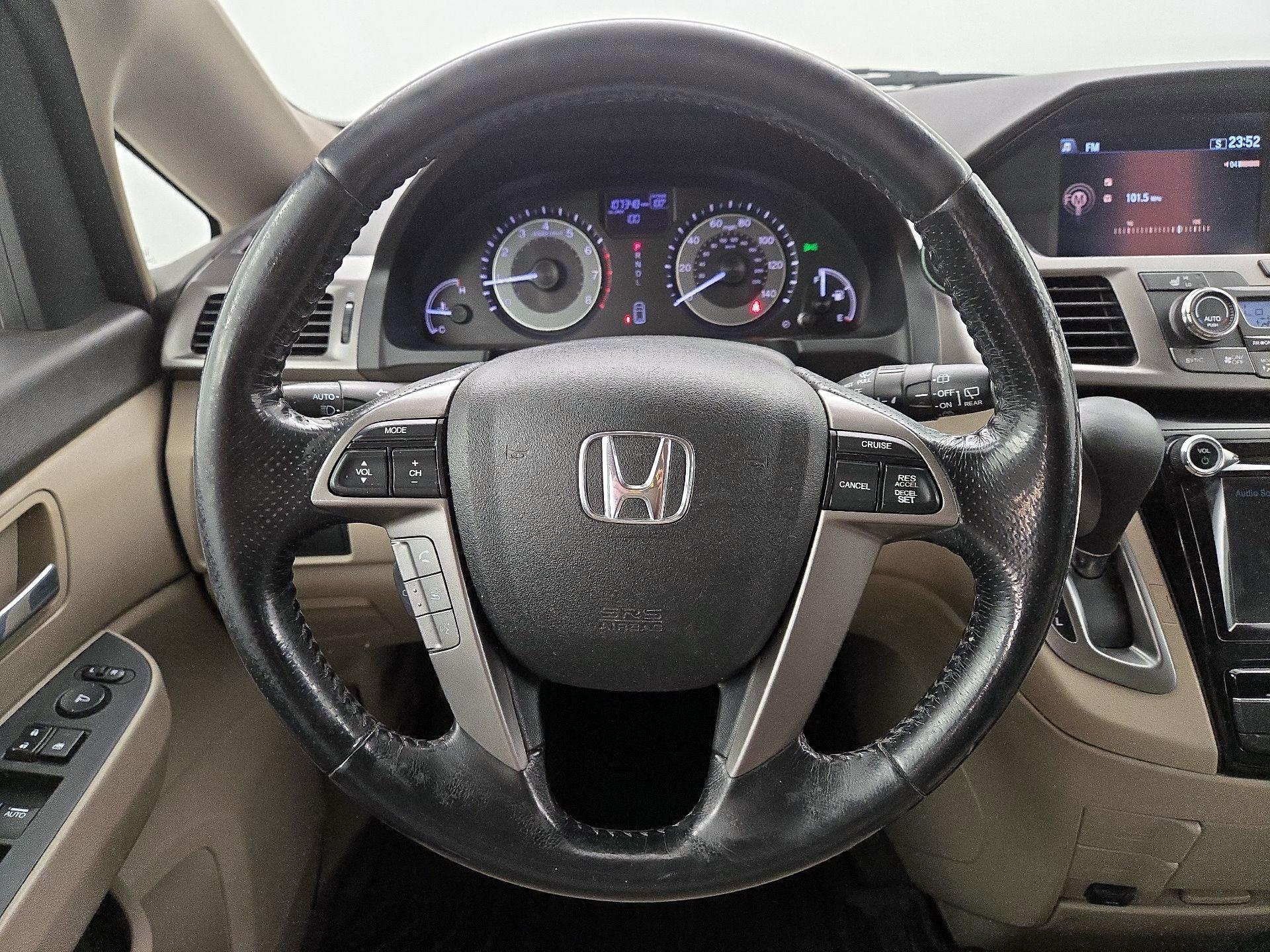 Thumbnail: 2016 Honda Odyssey - 10