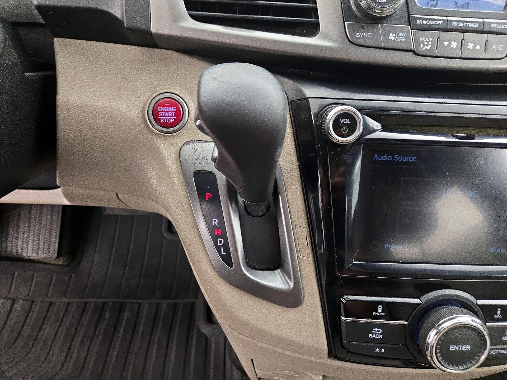 Thumbnail: 2016 Honda Odyssey - 17