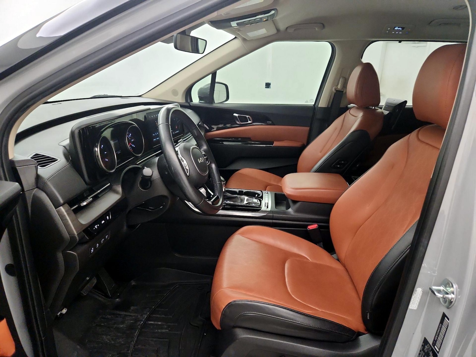 2022 Kia Carnival SX - Photo 12