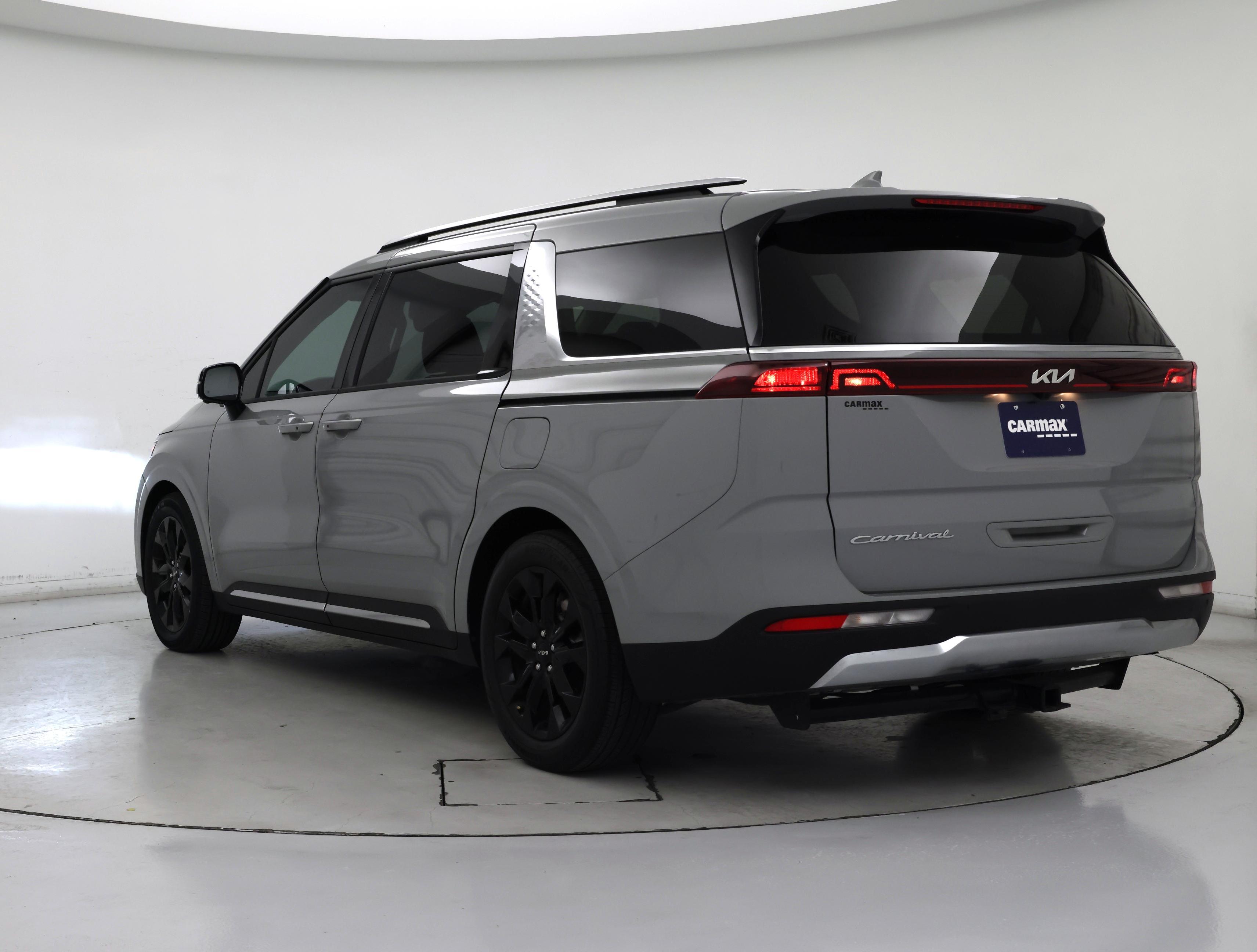 Thumbnail: 2022 Kia Carnival - 2
