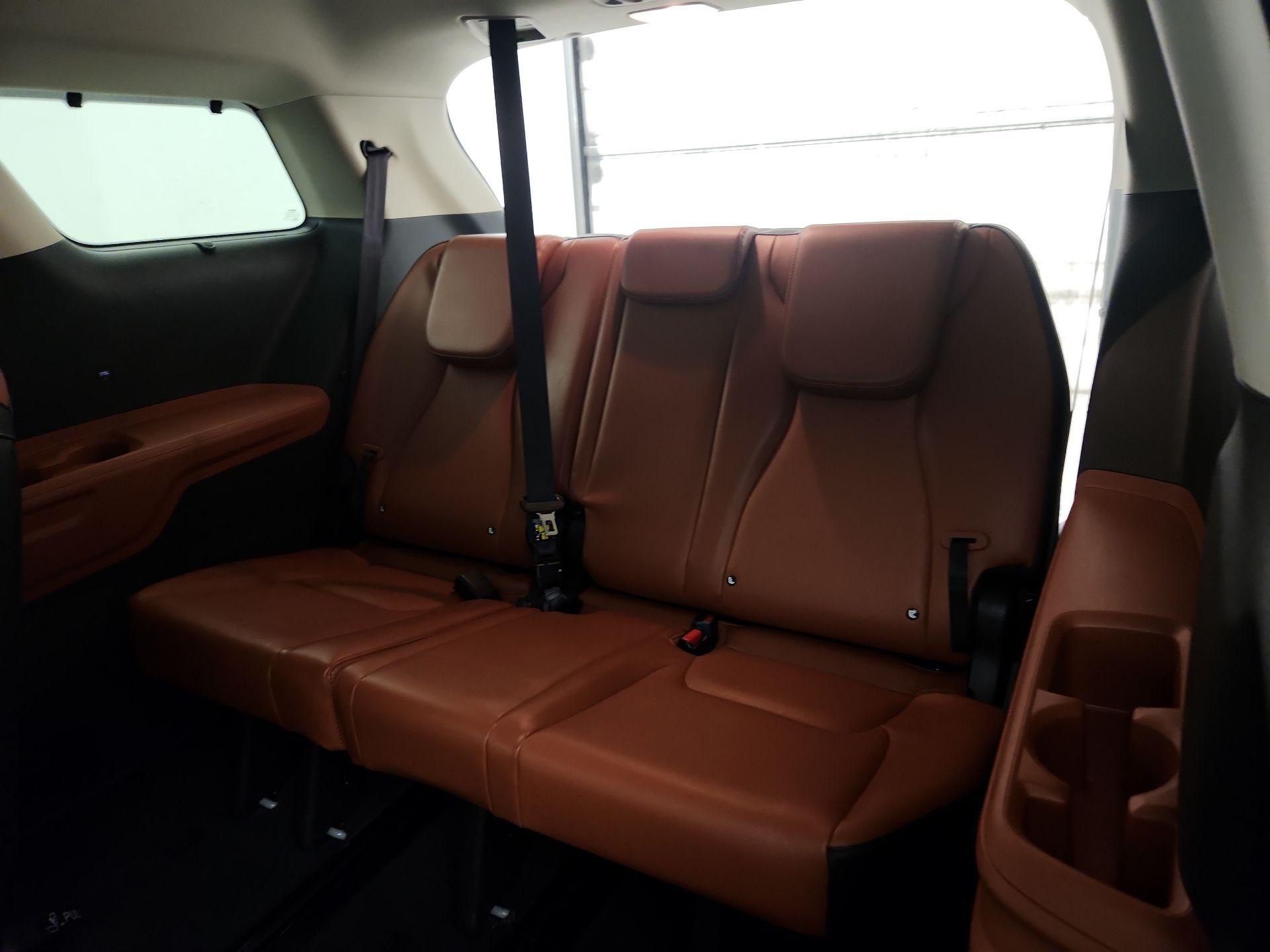 Thumbnail: 2022 Kia Carnival - 20