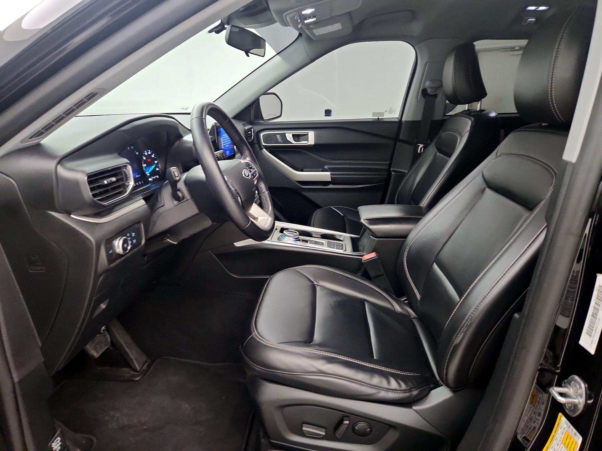 Thumbnail: 2021 Ford Explorer - 11