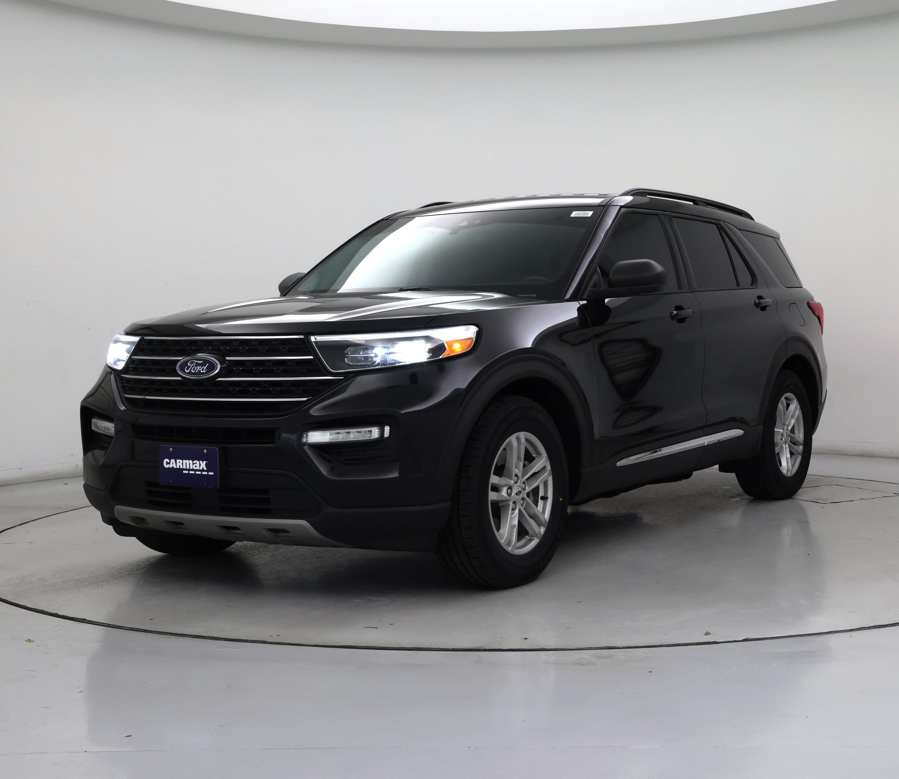 Thumbnail: 2021 Ford Explorer - 4