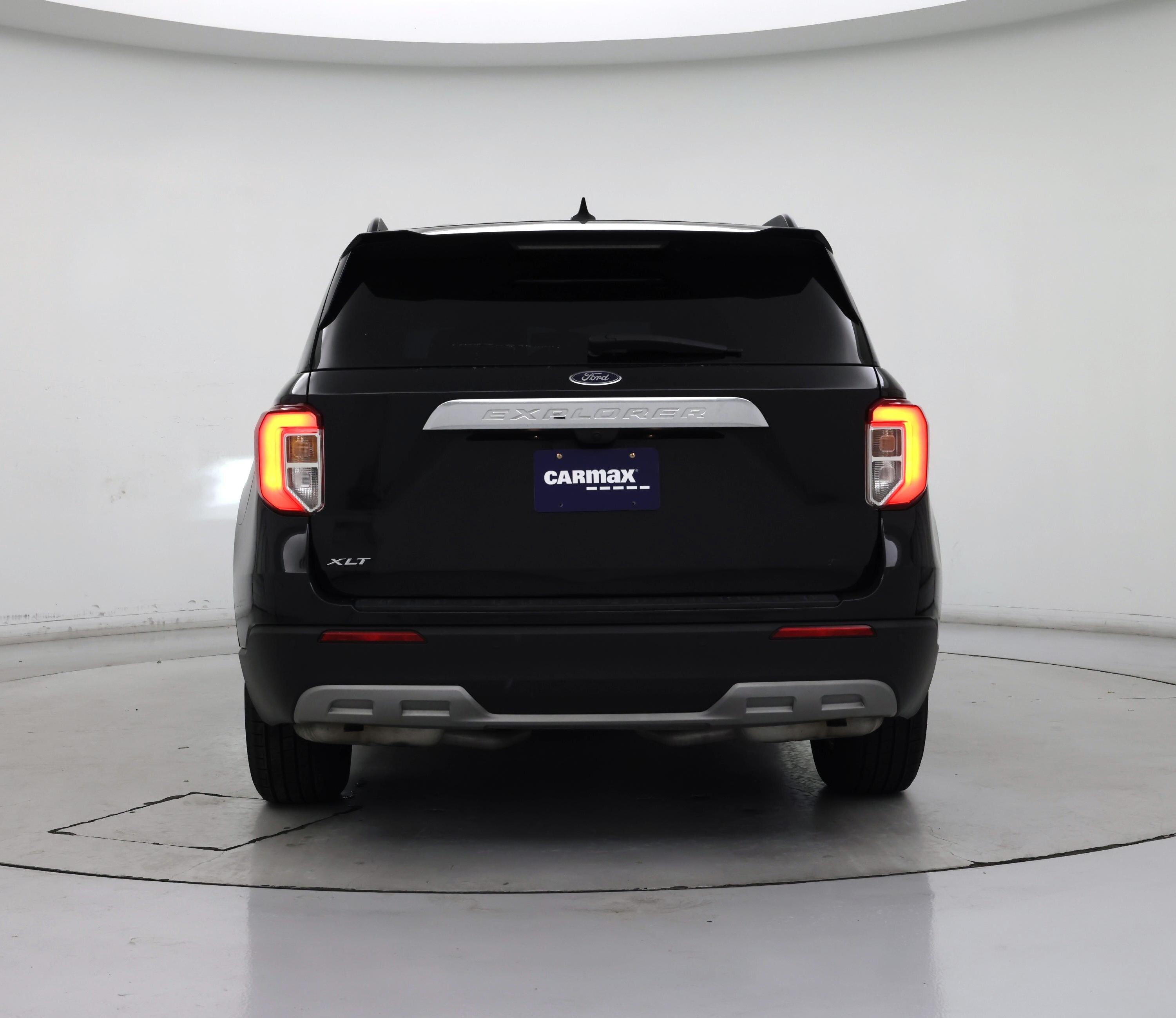 Thumbnail: 2021 Ford Explorer - 6