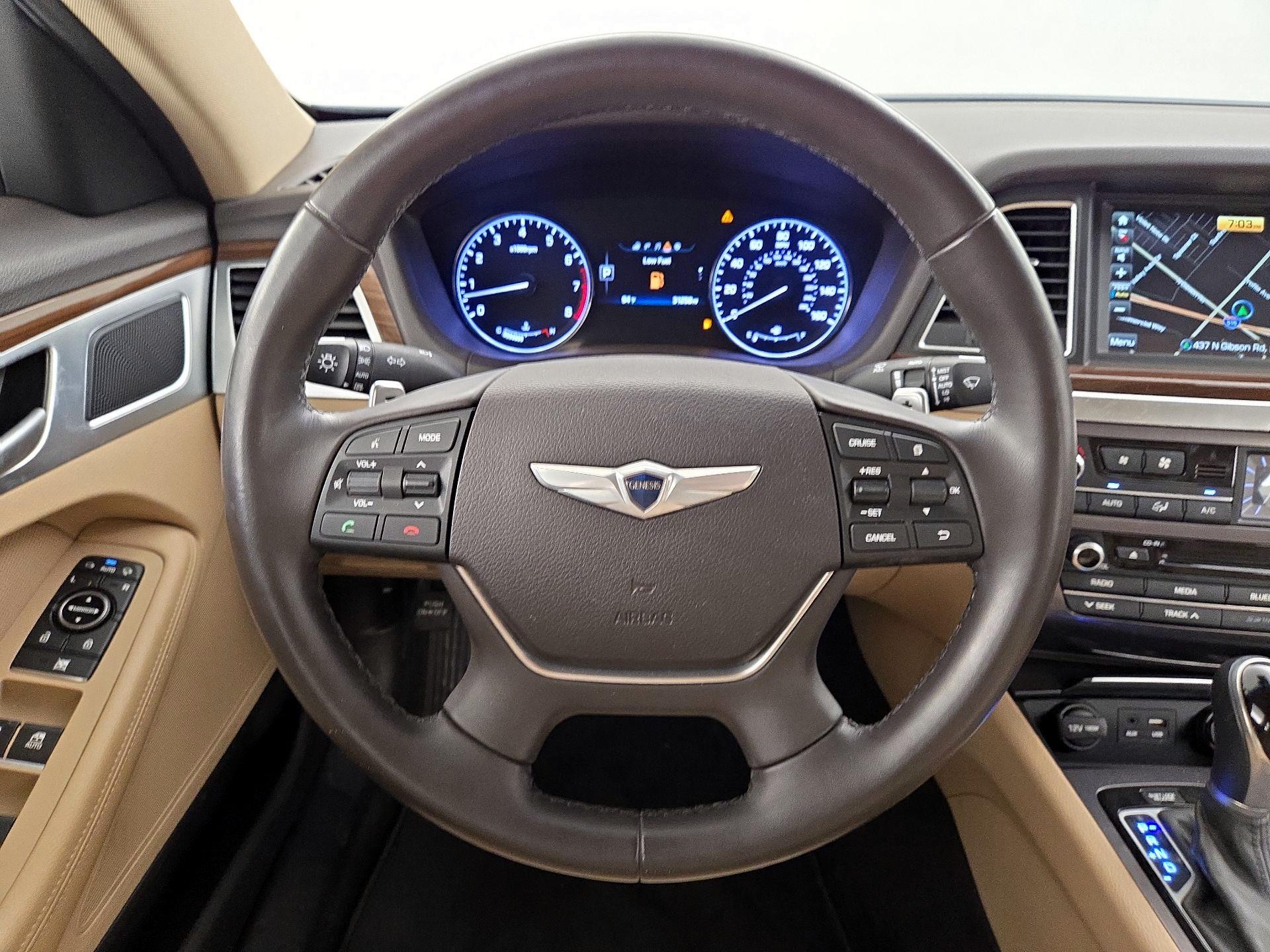 Thumbnail: 2015 Hyundai Genesis - 10
