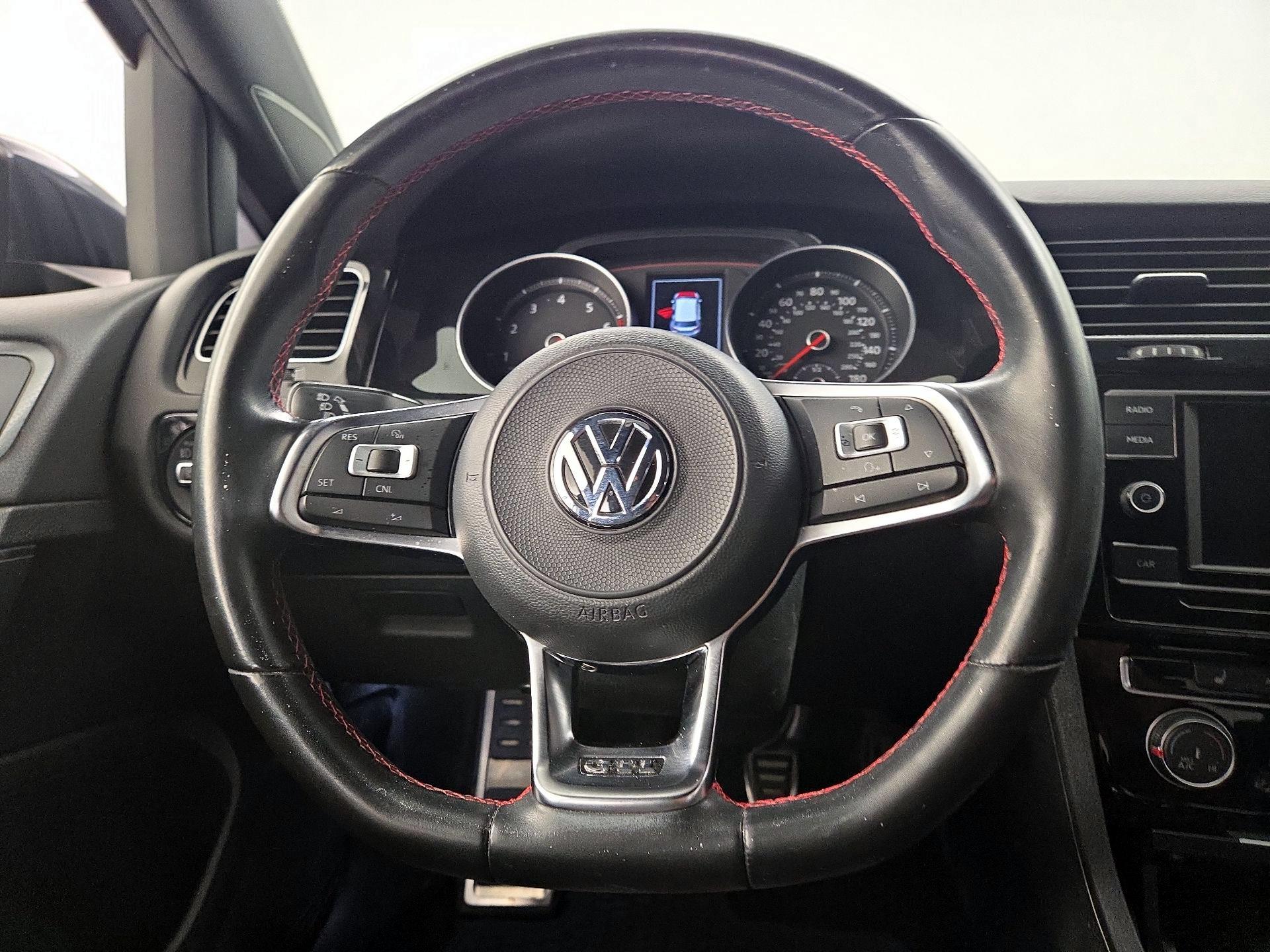 Thumbnail: 2018 Volkswagen Golf - 10