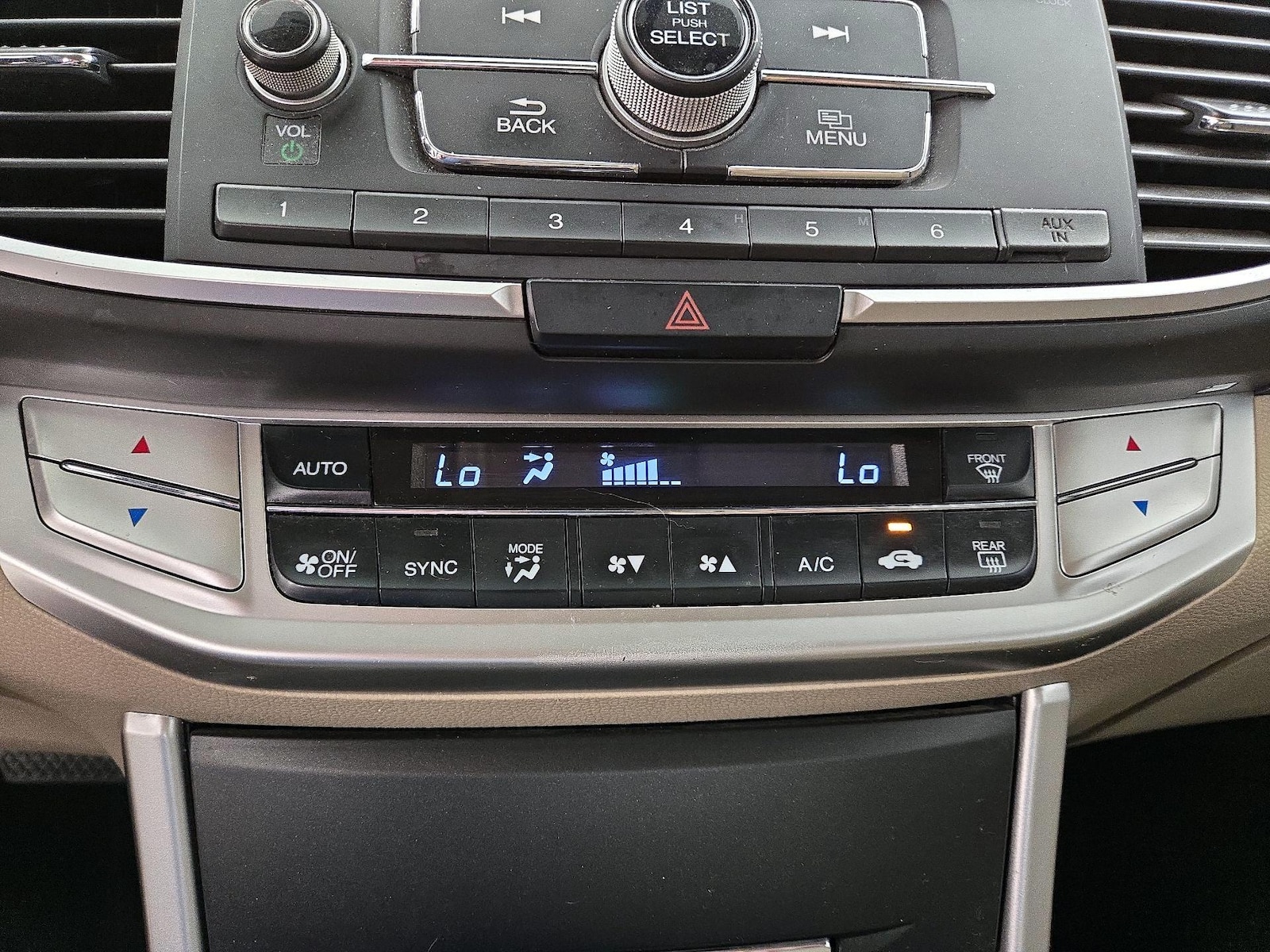 2014 Honda Accord LX - Photo 17