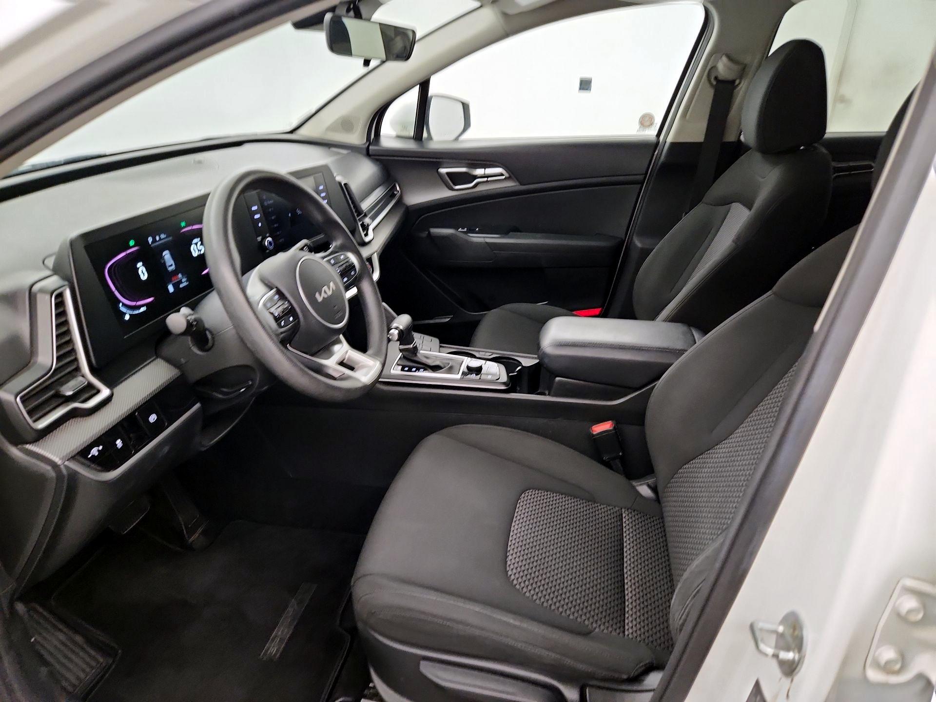 Thumbnail: 2023 Kia Sportage - 11