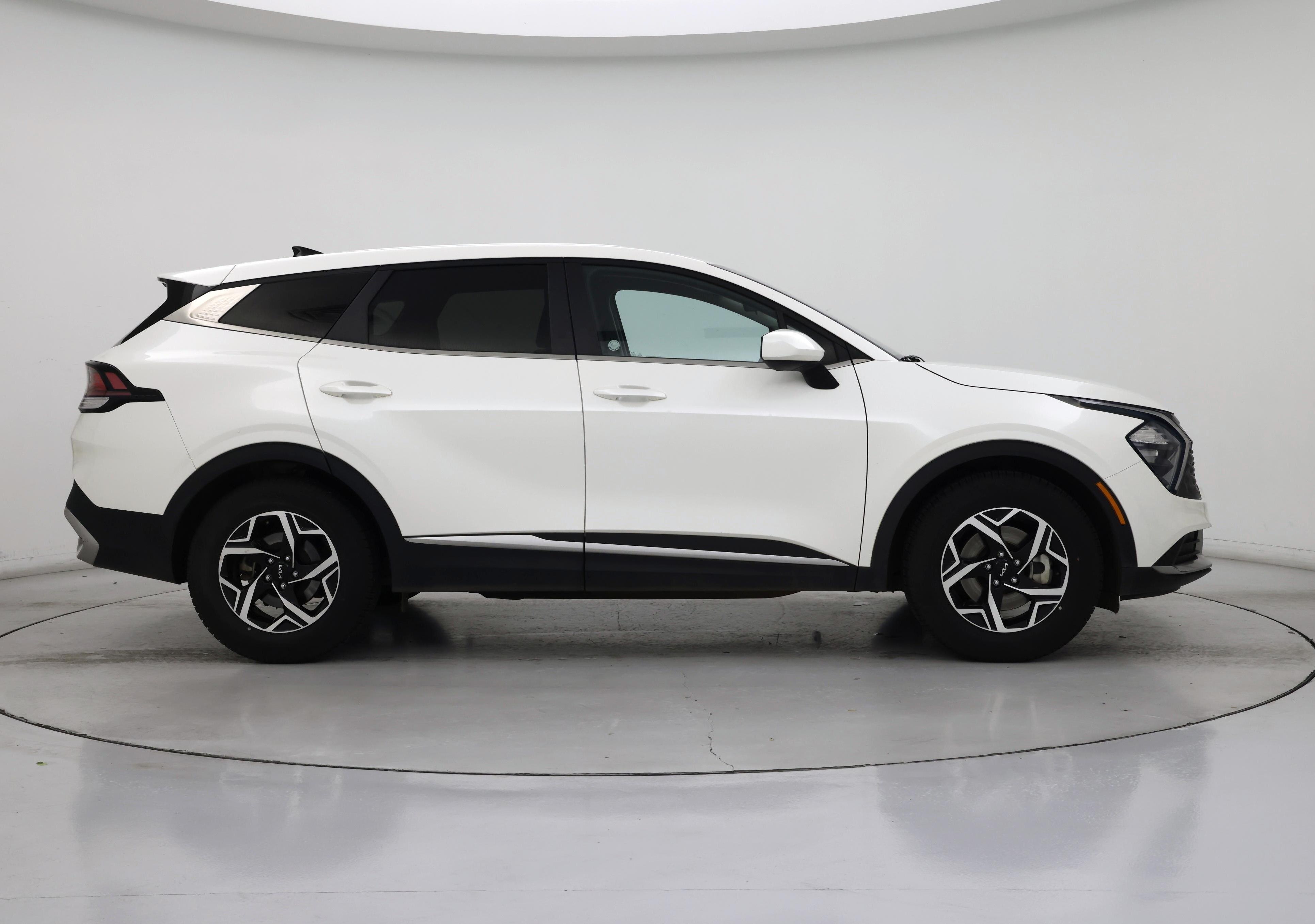 Thumbnail: 2023 Kia Sportage - 7