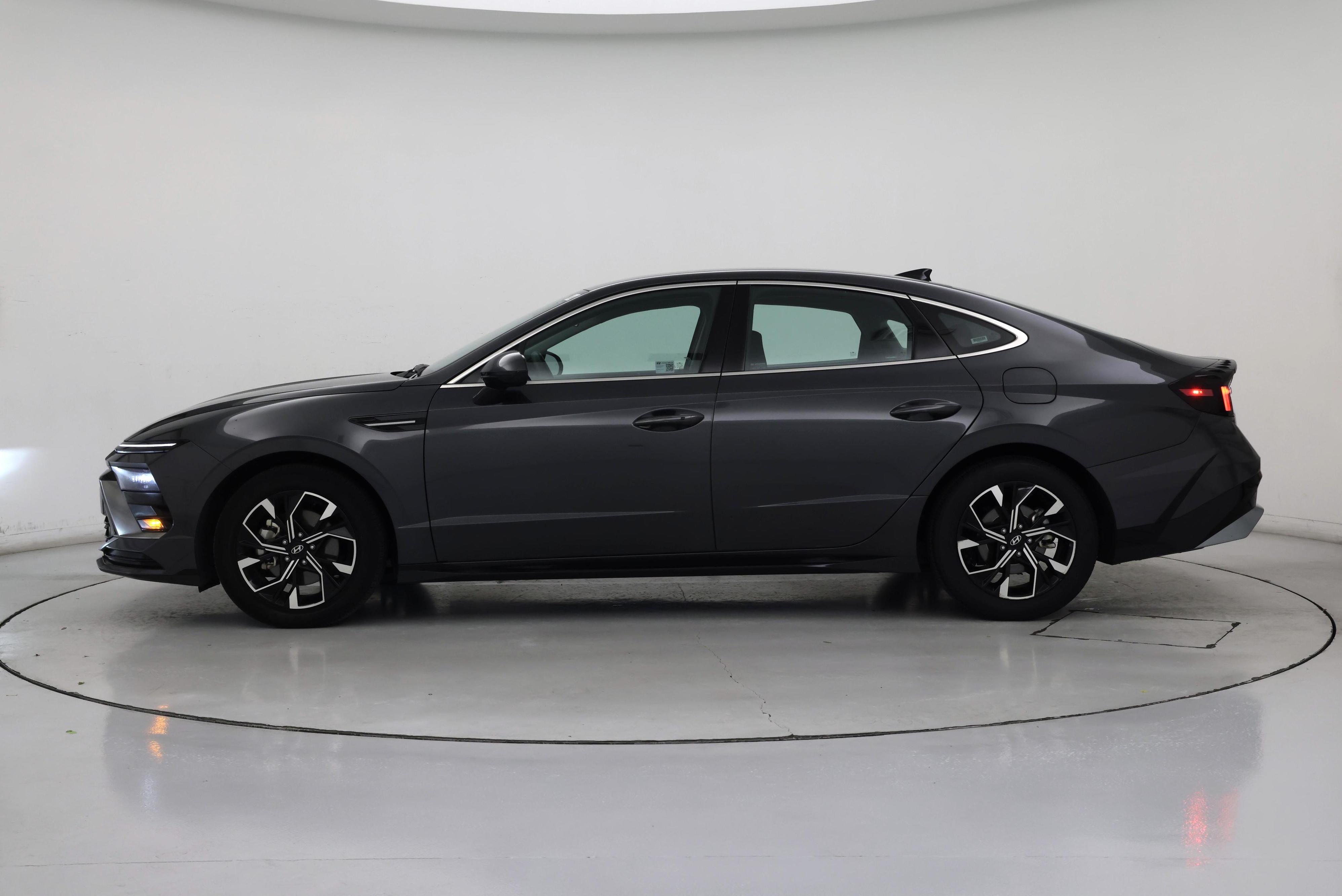 Thumbnail: 2025 Hyundai Sonata - 3