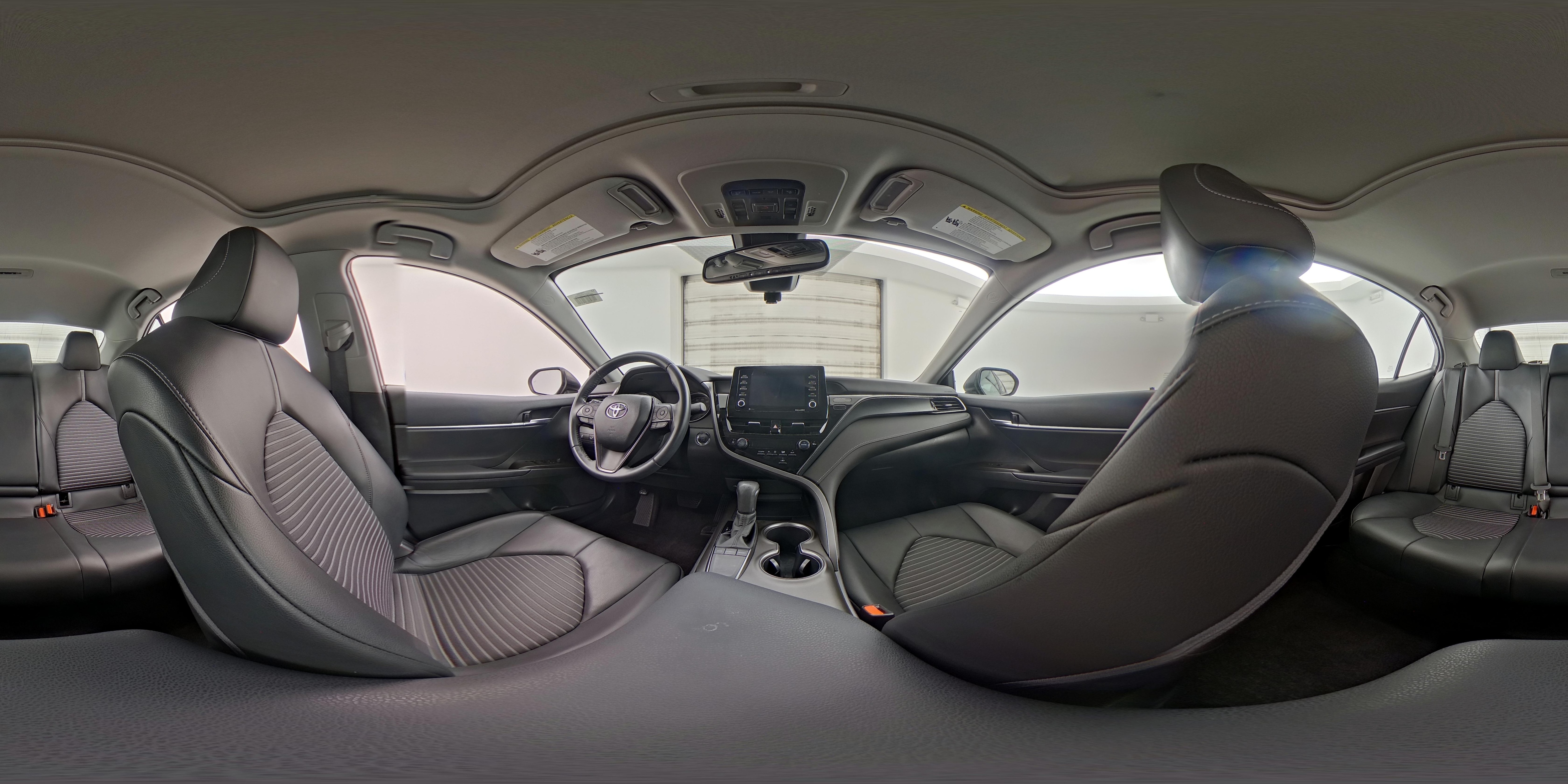 2022 Toyota Camry SE - Photo 25