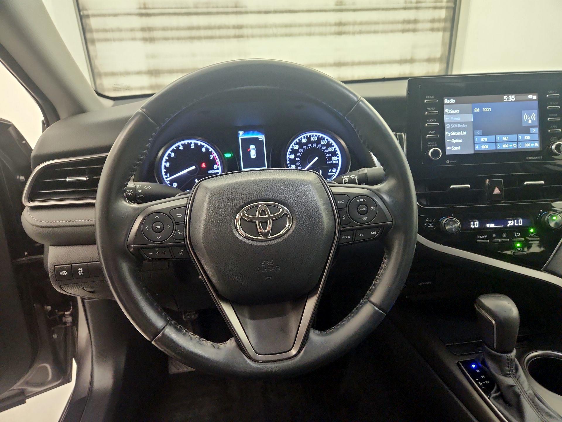 Thumbnail: 2022 Toyota Camry - 10