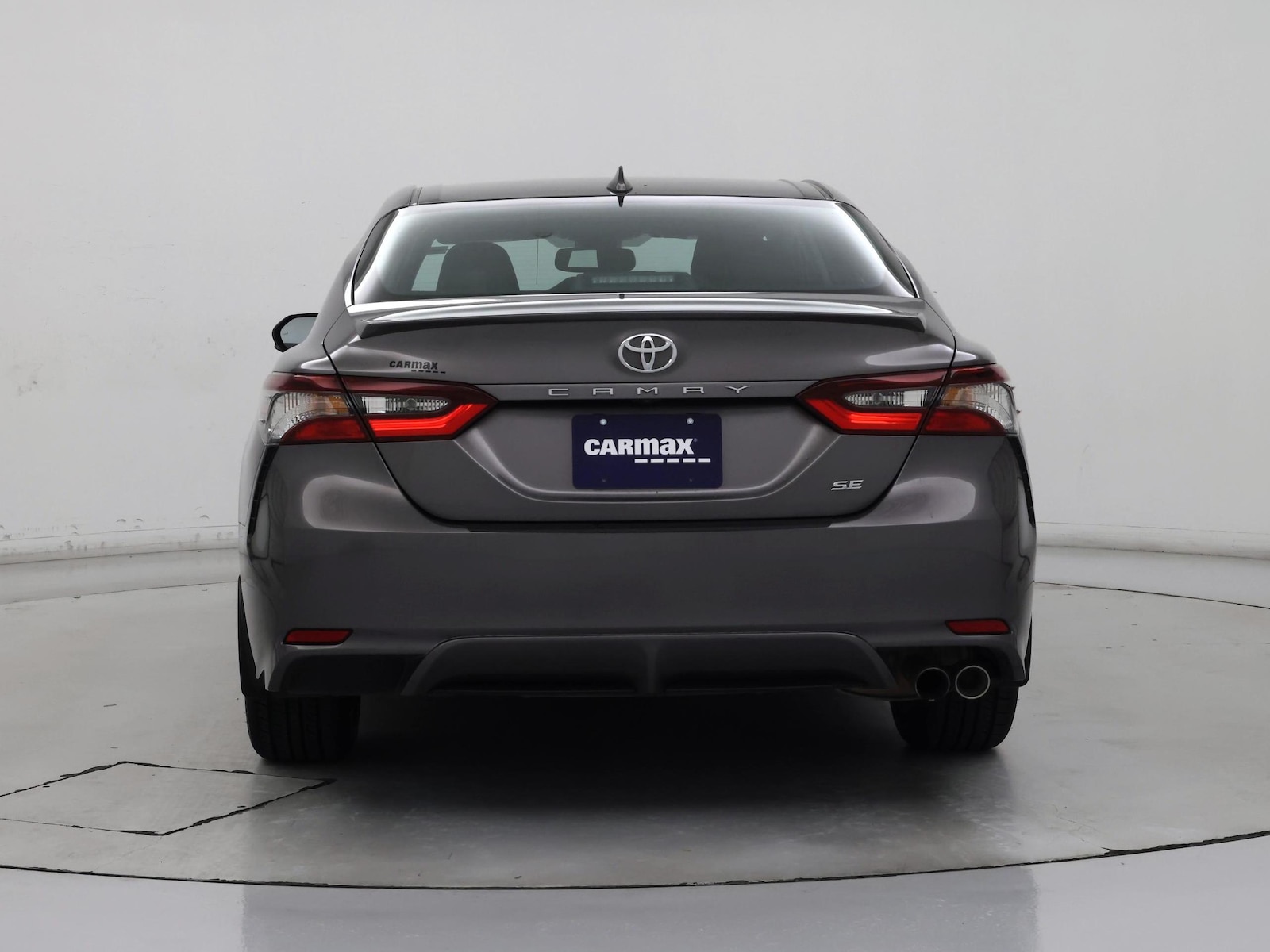 2022 Toyota Camry SE - Photo 7