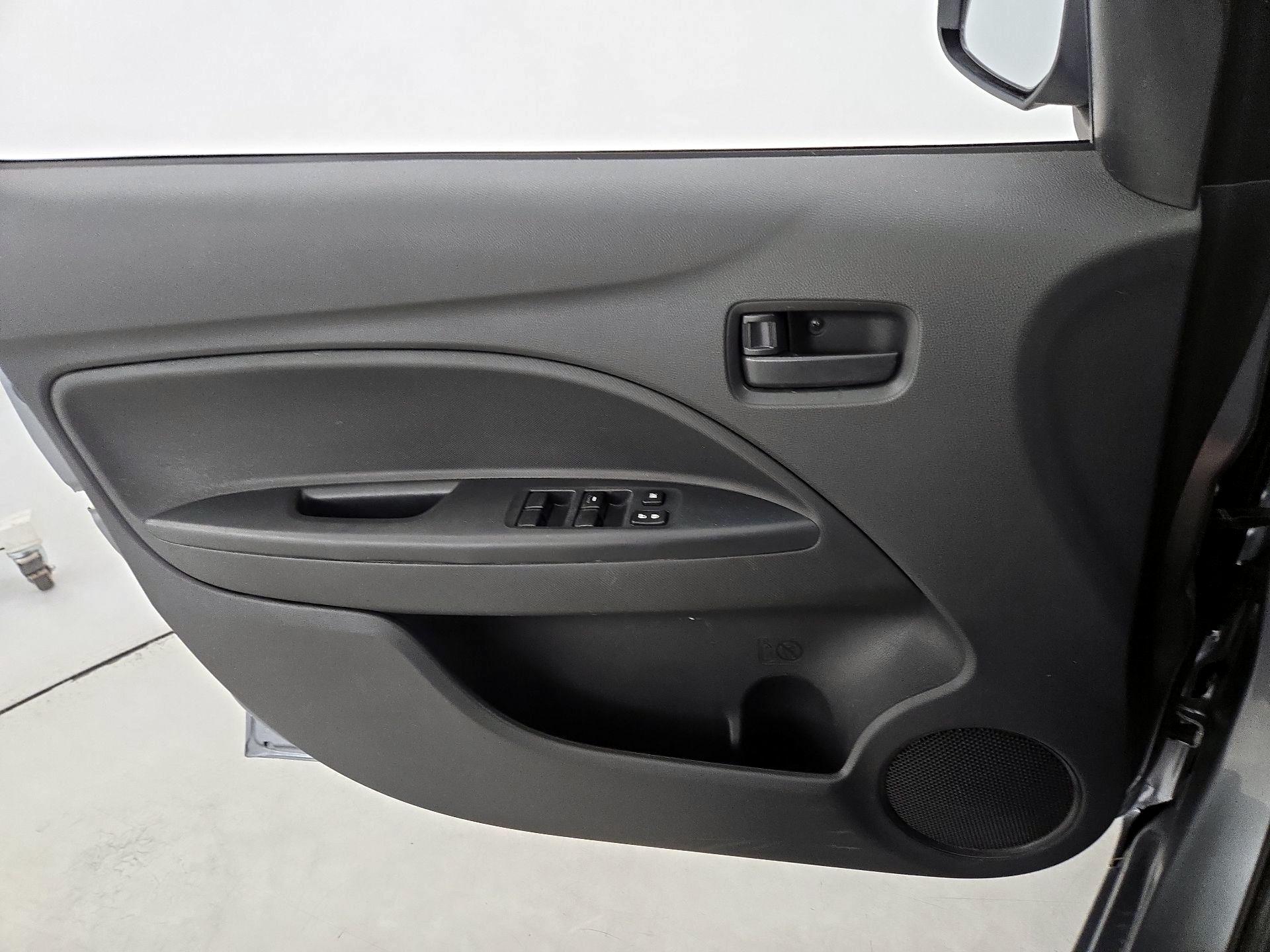 Thumbnail: 2018 Mitsubishi Mirage - 12