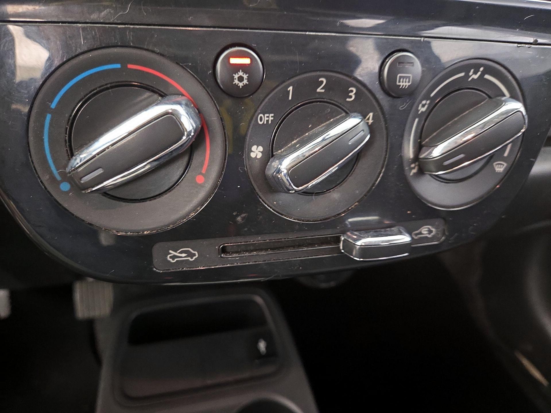 Thumbnail: 2018 Mitsubishi Mirage - 16