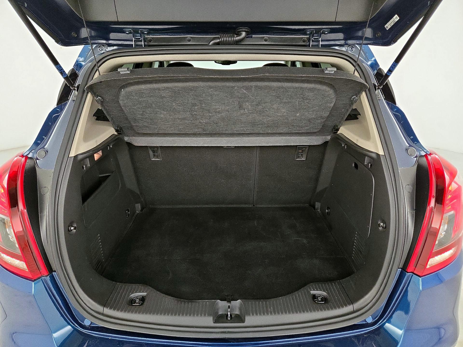 Thumbnail: 2019 Buick Encore - 20