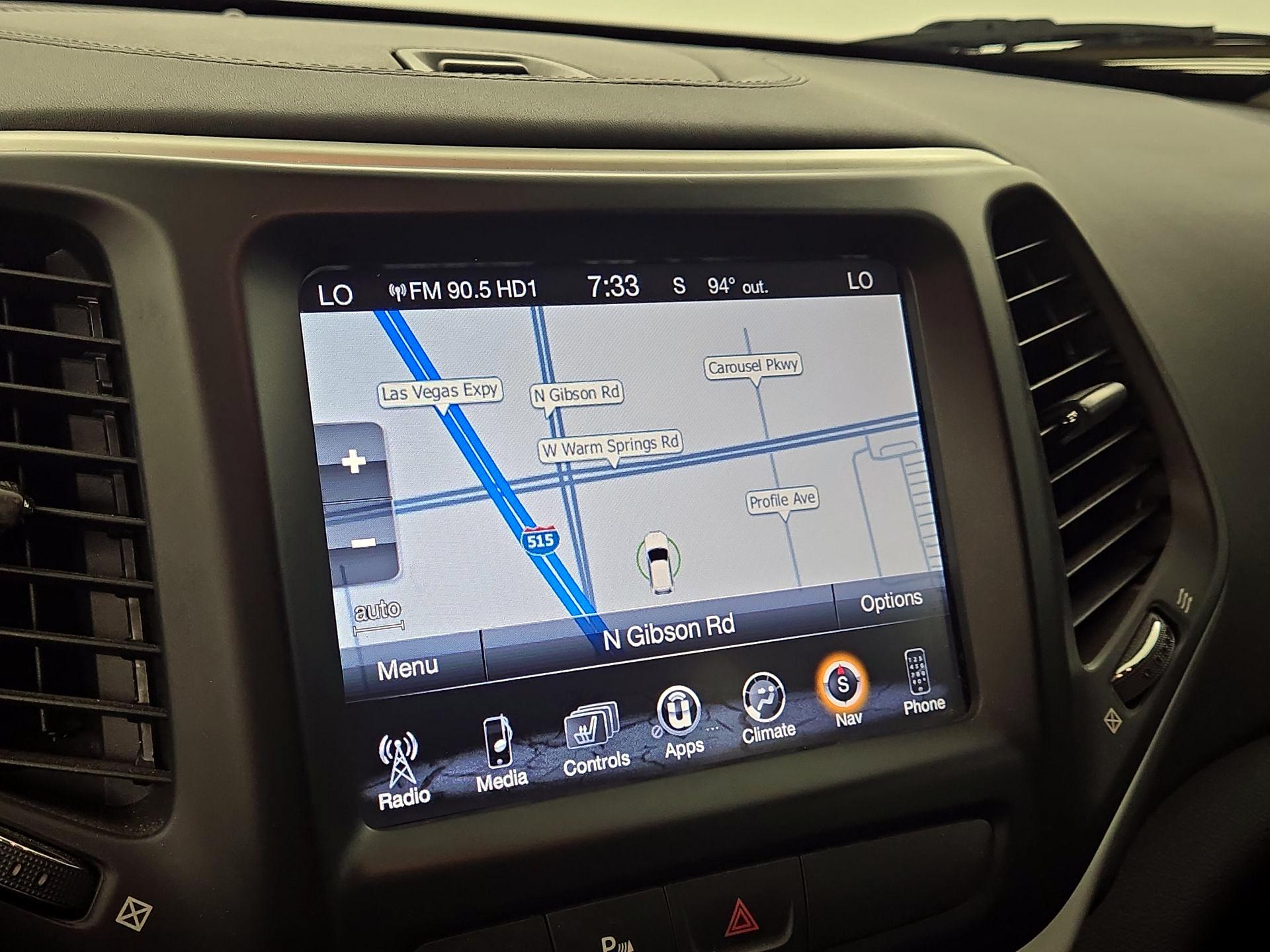 Thumbnail: 2016 Jeep Cherokee - 14