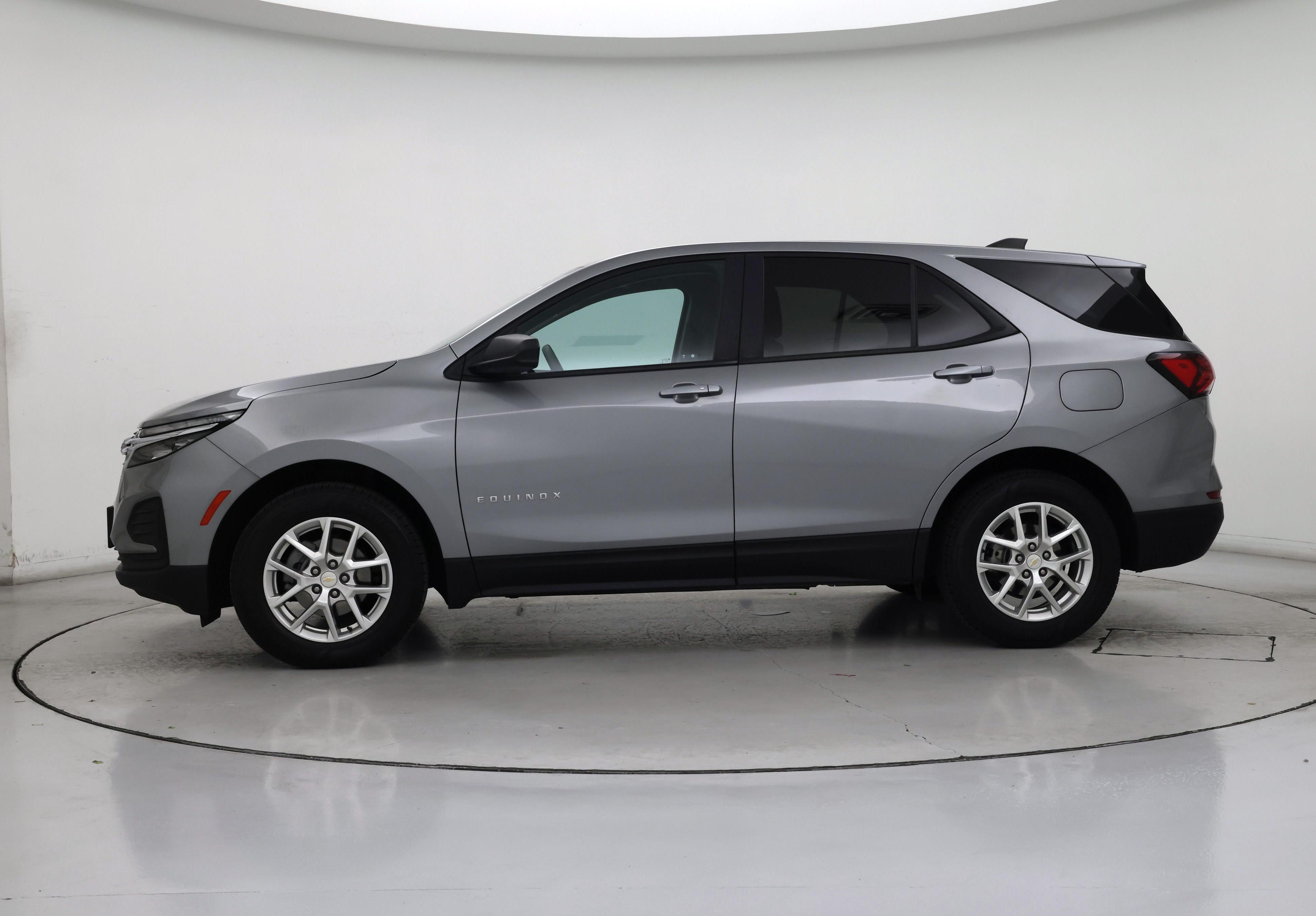 Thumbnail: 2023 Chevrolet Equinox - 3