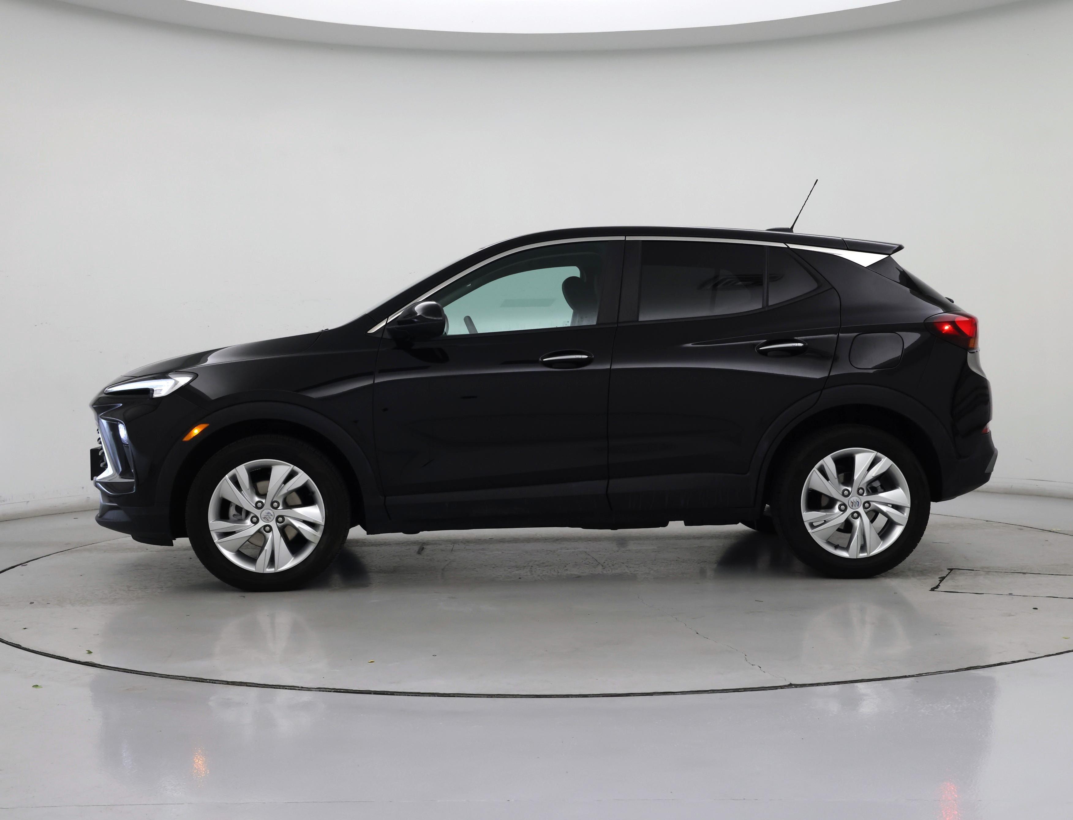 Thumbnail: 2025 Buick Encore GX - 3