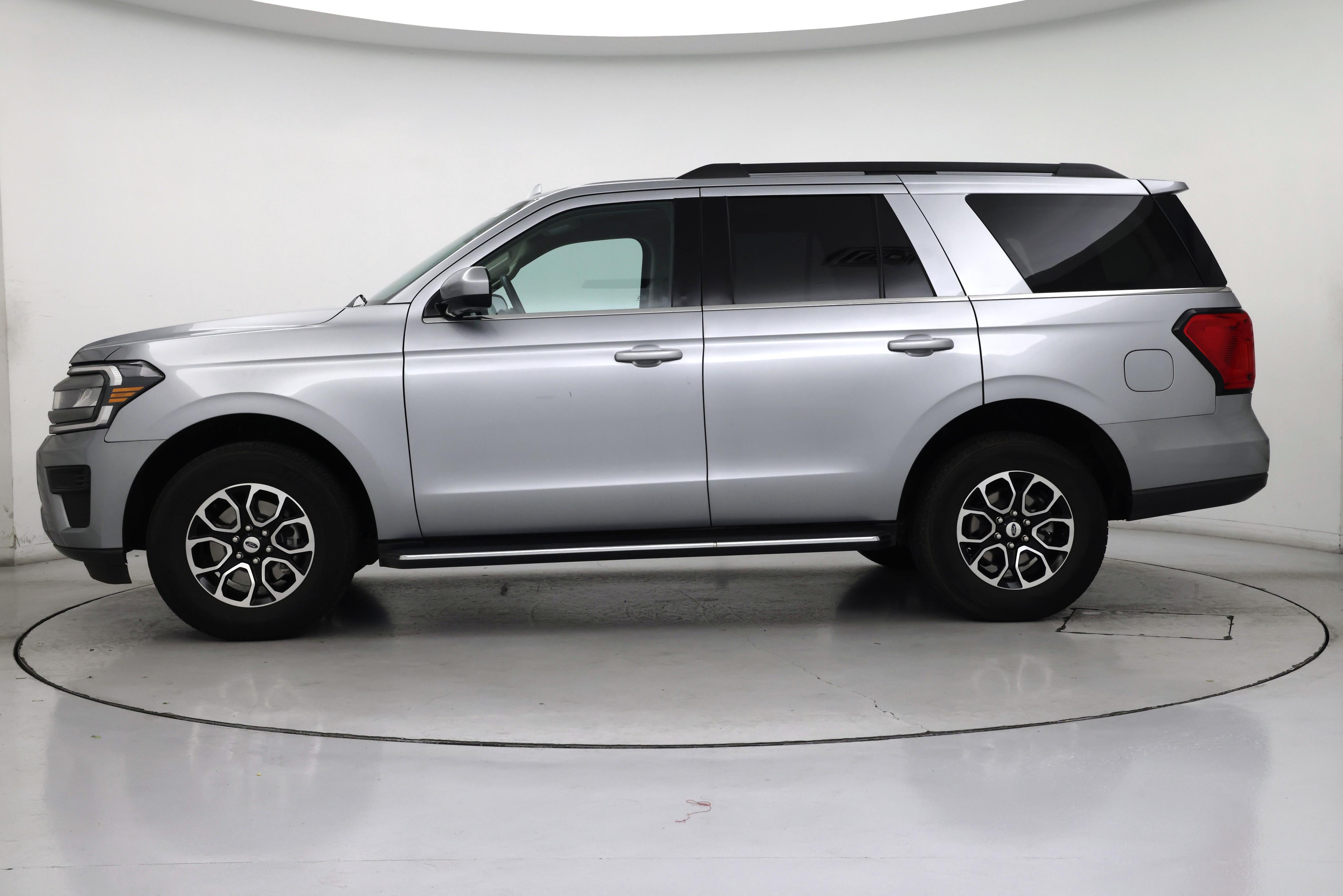 Thumbnail: 2023 Ford Expedition - 3