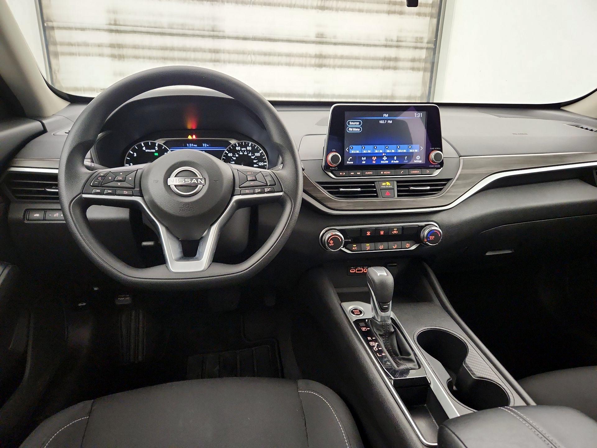 Thumbnail: 2025 Nissan Altima - 9