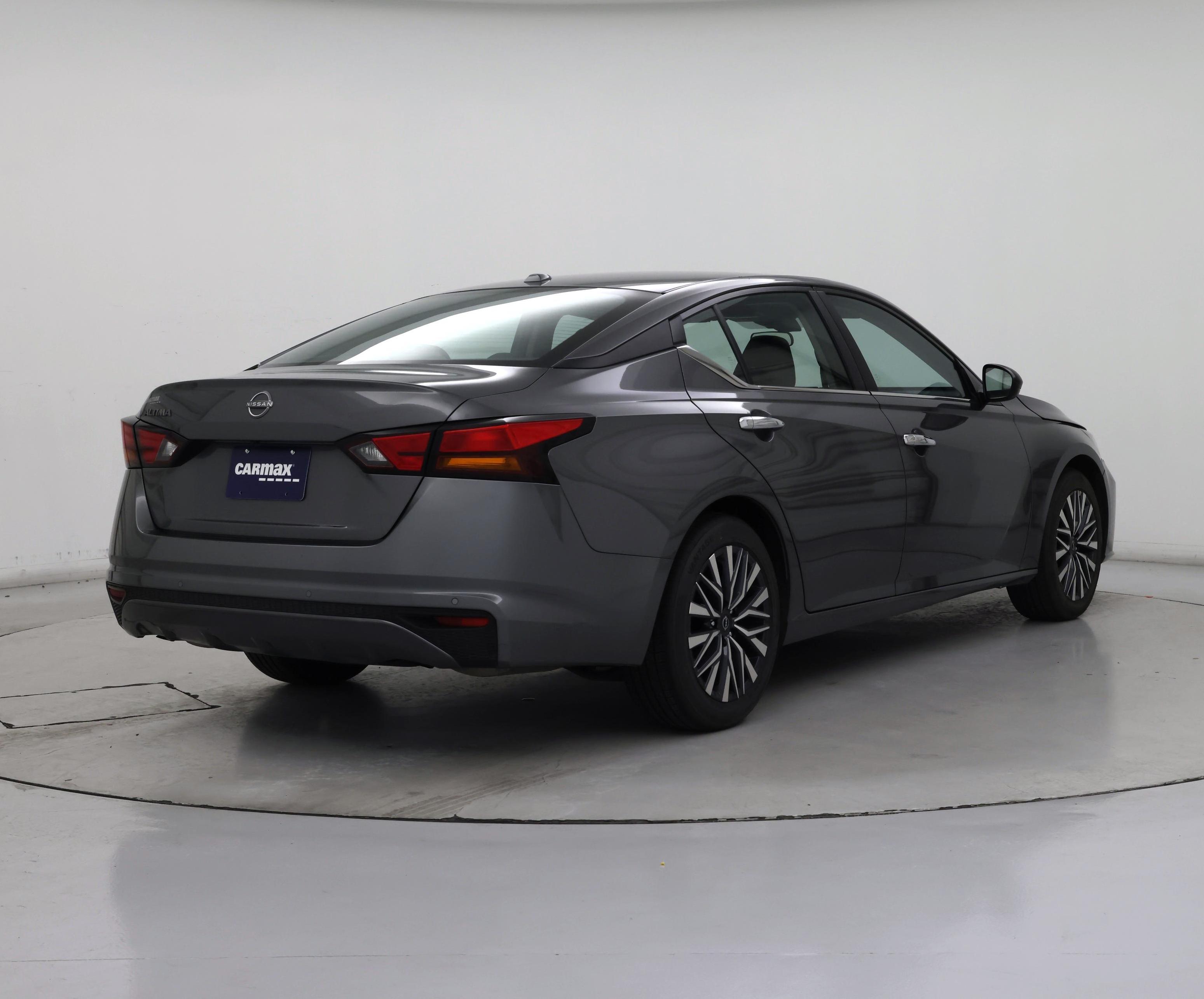 Thumbnail: 2025 Nissan Altima - 8